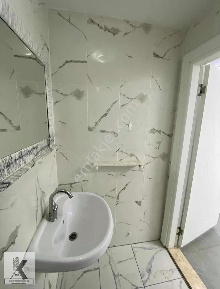Altunoğlu"dan Caddeye Parelel Yeni Binada 60m2 Kiralık Dükkan - Görsel 12