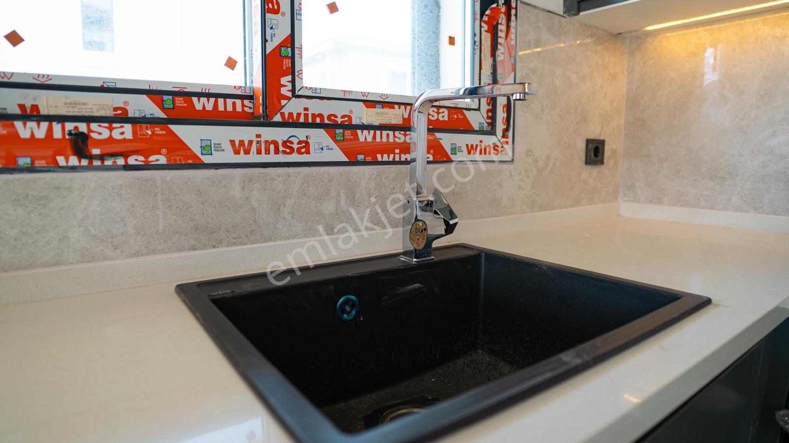 Denize Yakın , Site İçi , Havuzlu , Güvenlikli Lüks Villa - Görsel 18