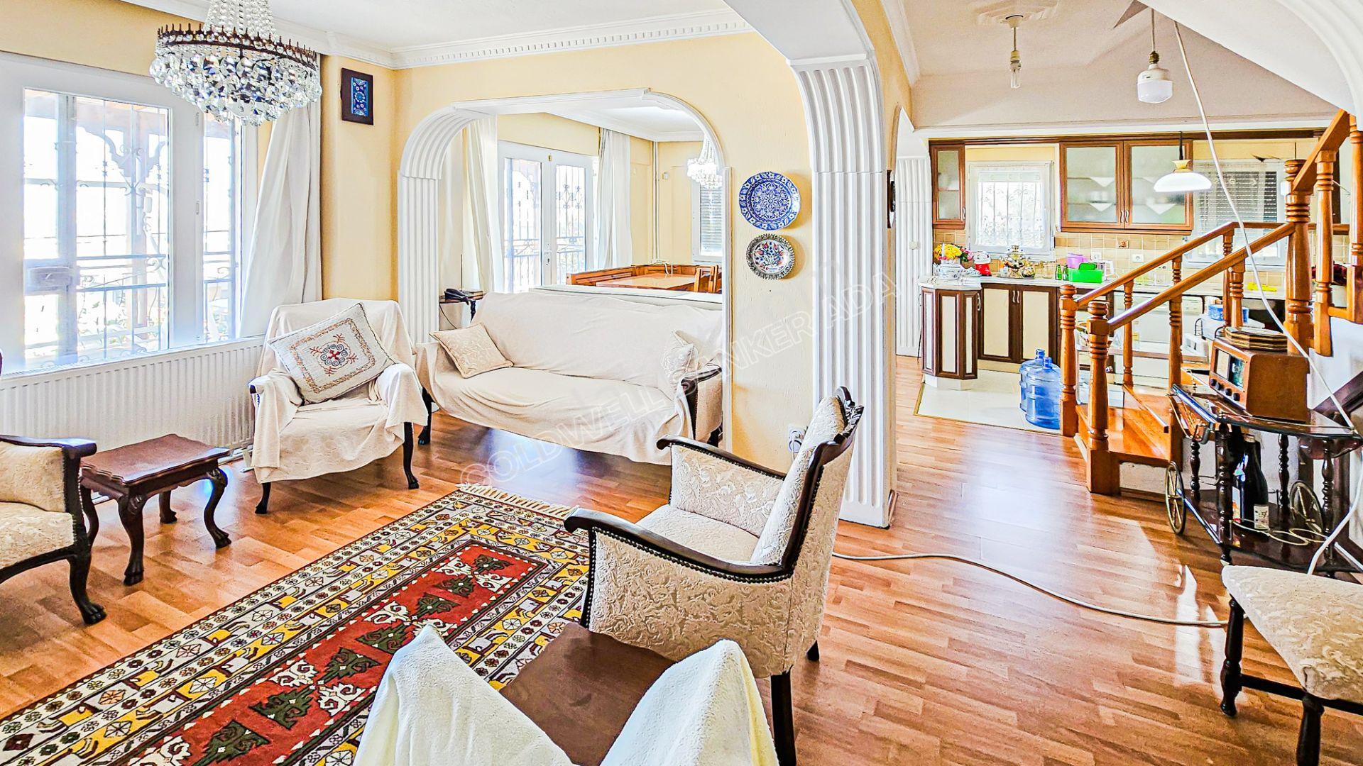 Kuşadası'nda Deniz Manzaralı 7+2 Müstakil Villa - Görsel 14