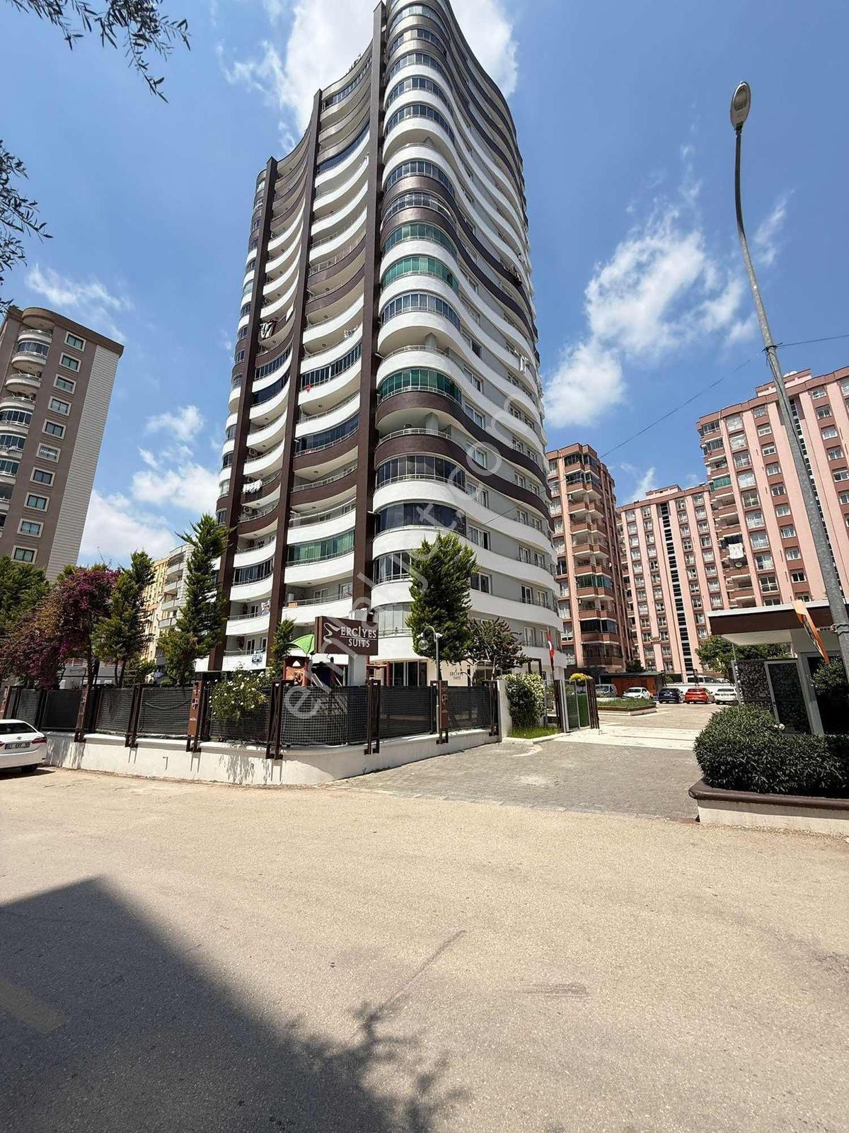 Remint'den Huzurevleri Mahallesinde Geniş Lüks 2+1 Satılık