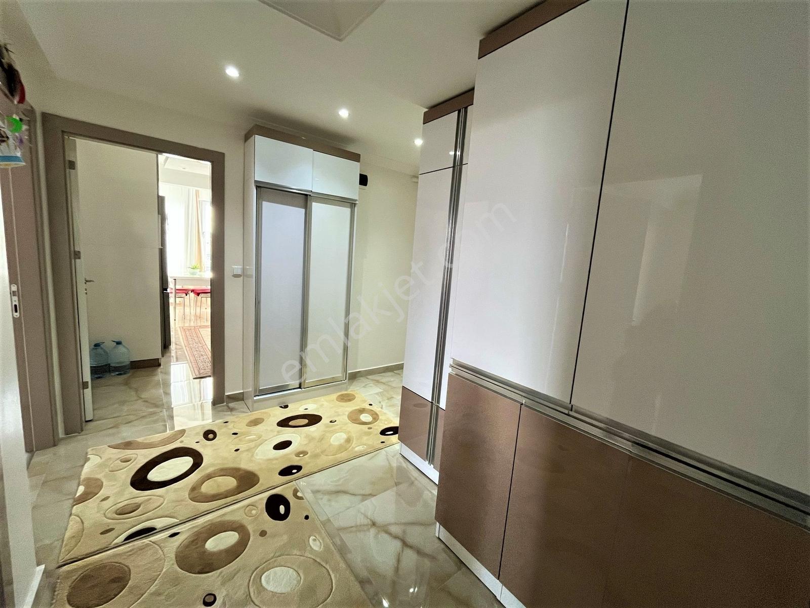 Ayyıldız Onuray Sitesinde Ful Yapılı Manzaralı 3+1 Satılık Daire - Görsel 4