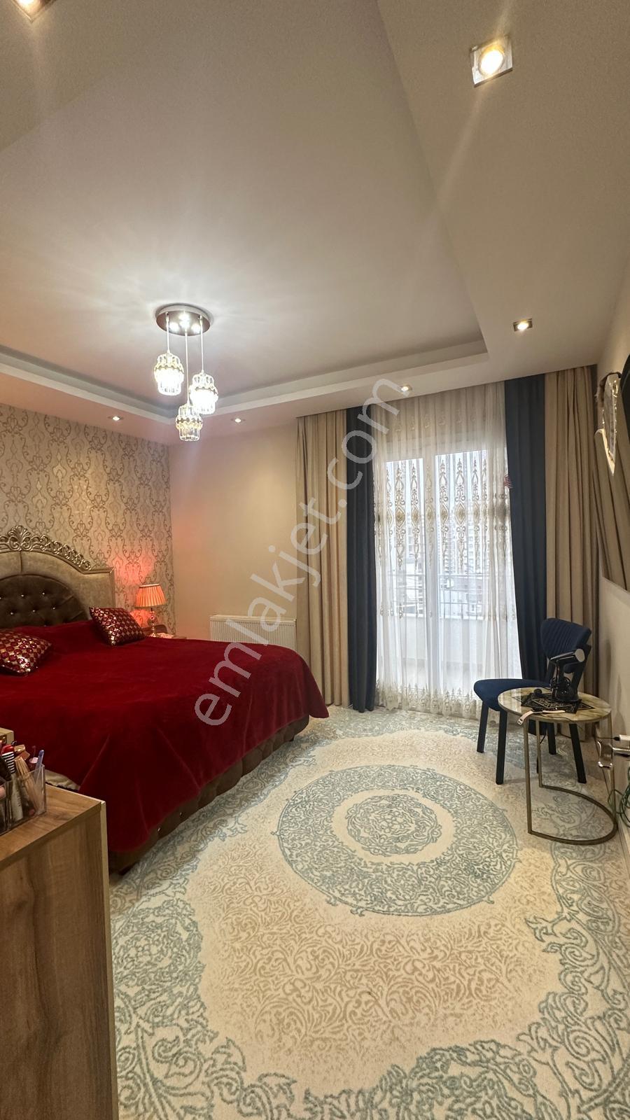 Mezitli'de Satılık 4+1 Lüks Daire, 200m², Havuzlu Site - Görsel 18