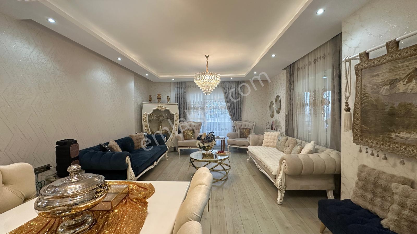 Mezitli'de Satılık 4+1 Lüks Daire, 200m², Havuzlu Site - Görsel 9