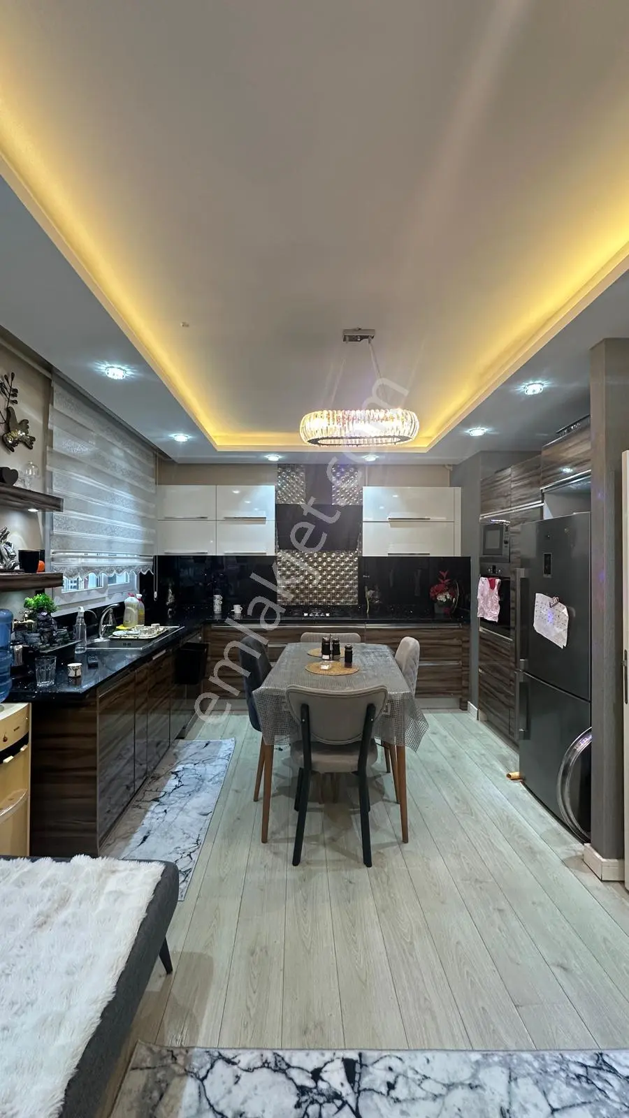 Mezitli'de Satılık 4+1 Lüks Daire, 200m², Havuzlu Site - Görsel 3