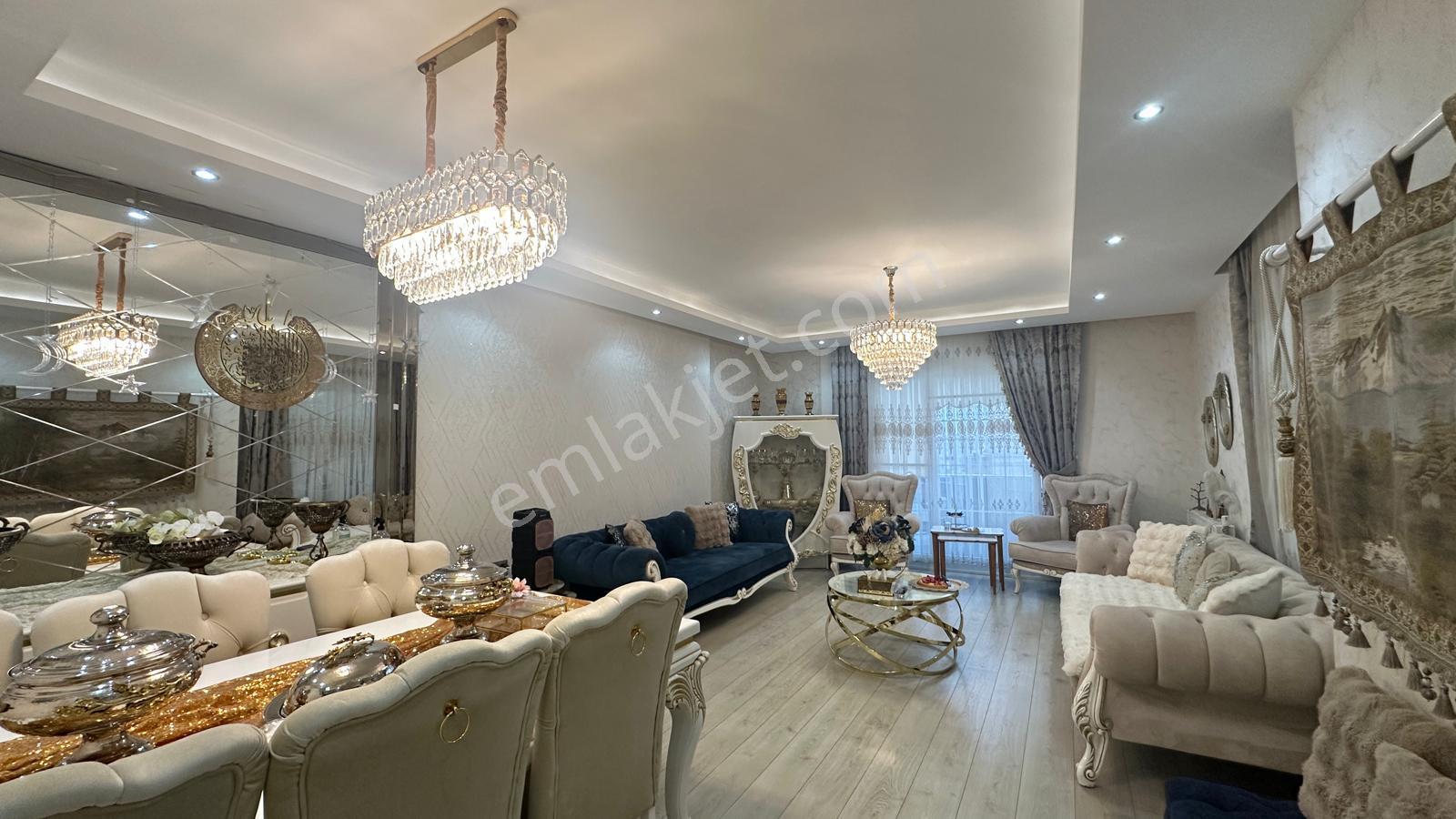Mezitli'de Satılık 4+1 Lüks Daire, 200m², Havuzlu Site - Görsel 11
