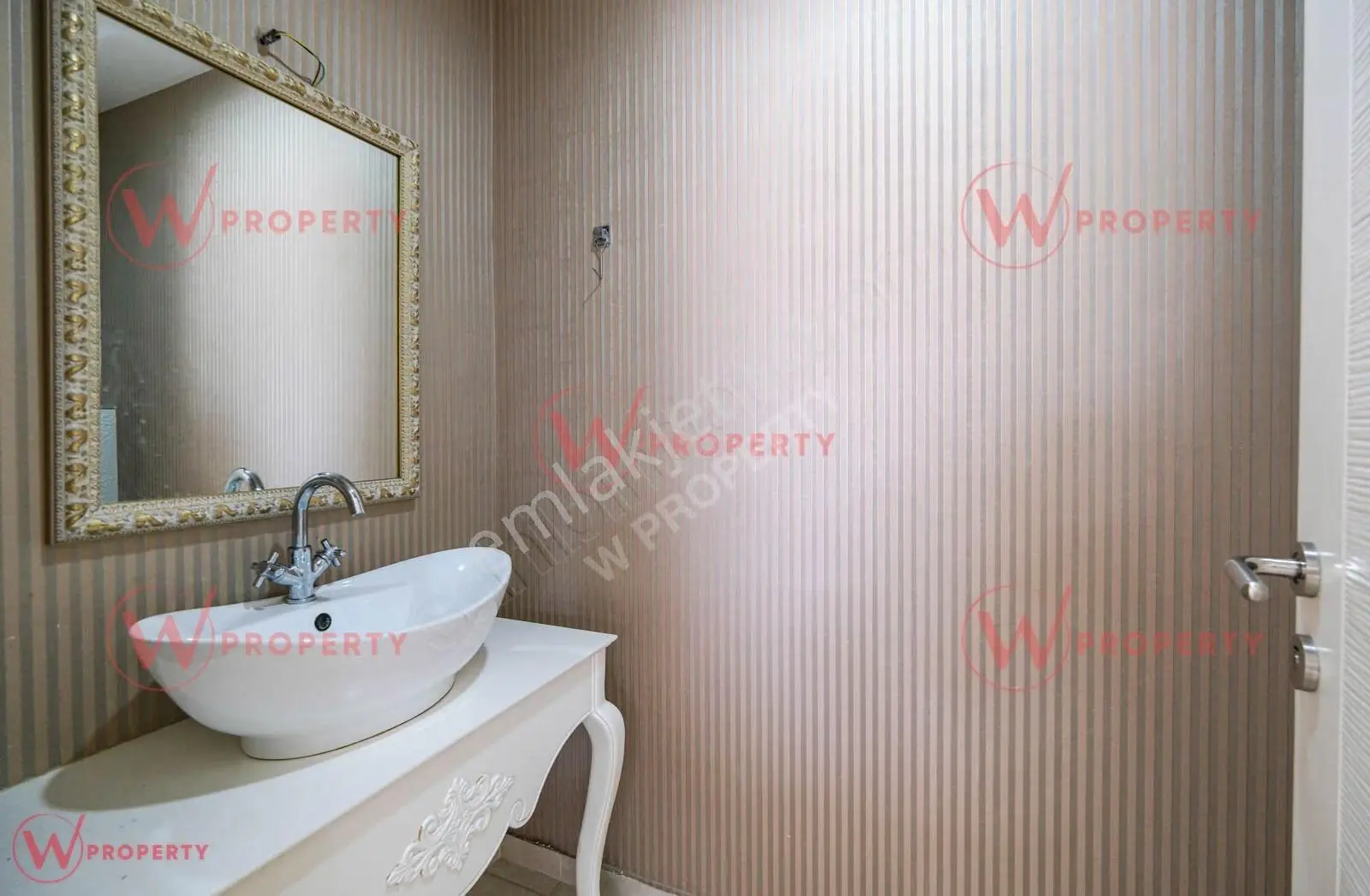 W Property Familia 1'de İçi Yapılı Masrafsız Ara Kat Kiralık 4+1 - Görsel 5