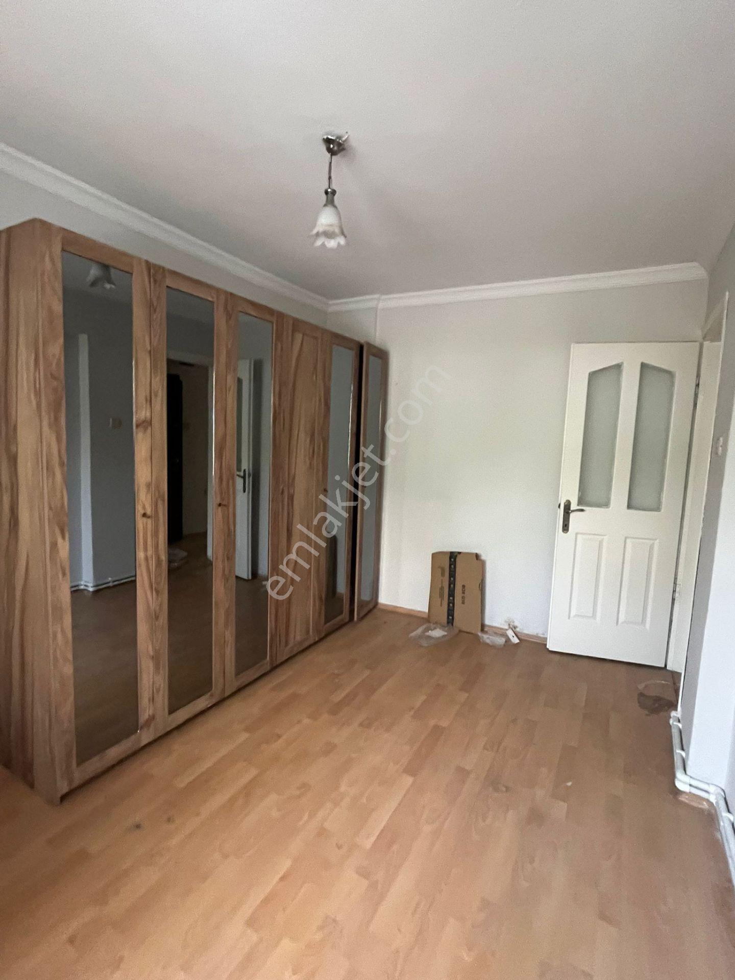 Konak Zafertepe Mah.de İzmirpark Avm Yürüme Mesafesinde 2+1 85m2 Dgazlı Ayrı Mutfak Kiralık Daire - Görsel 14