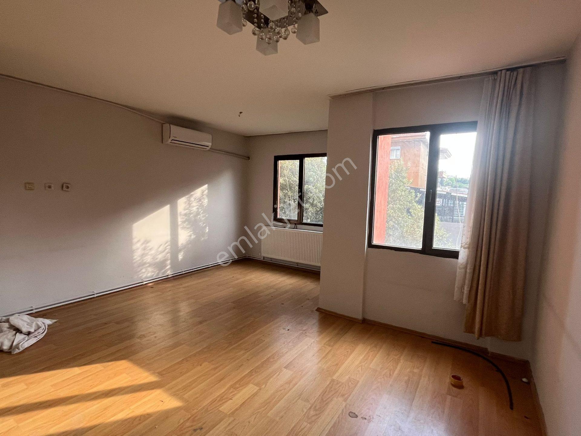 Konak Zafertepe Mah.de İzmirpark Avm Yürüme Mesafesinde 2+1 85m2 Dgazlı Ayrı Mutfak Kiralık Daire - Görsel 6