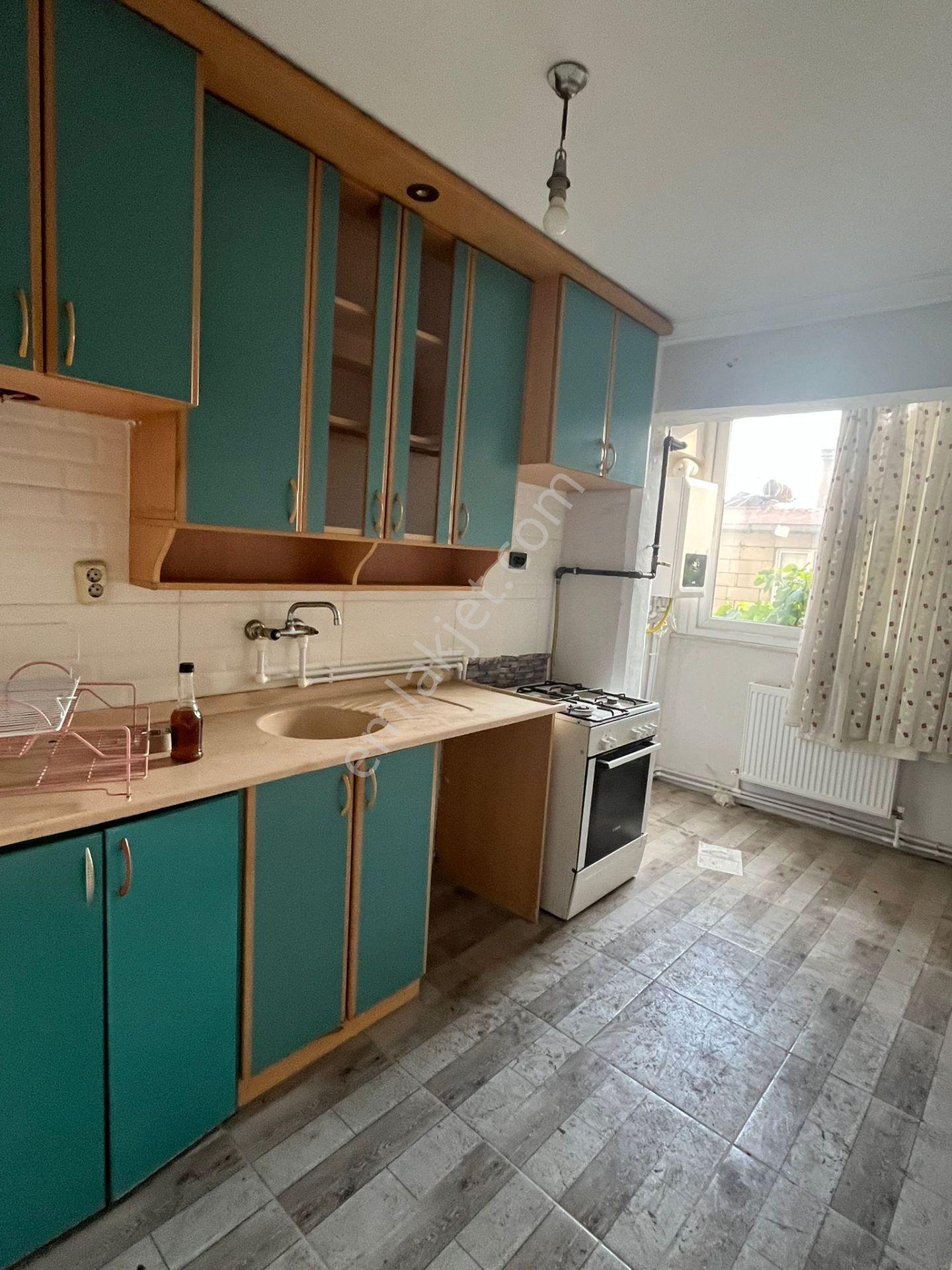 Konak Zafertepe Mah.de İzmirpark Avm Yürüme Mesafesinde 2+1 85m2 Dgazlı Ayrı Mutfak Kiralık Daire - Görsel 24