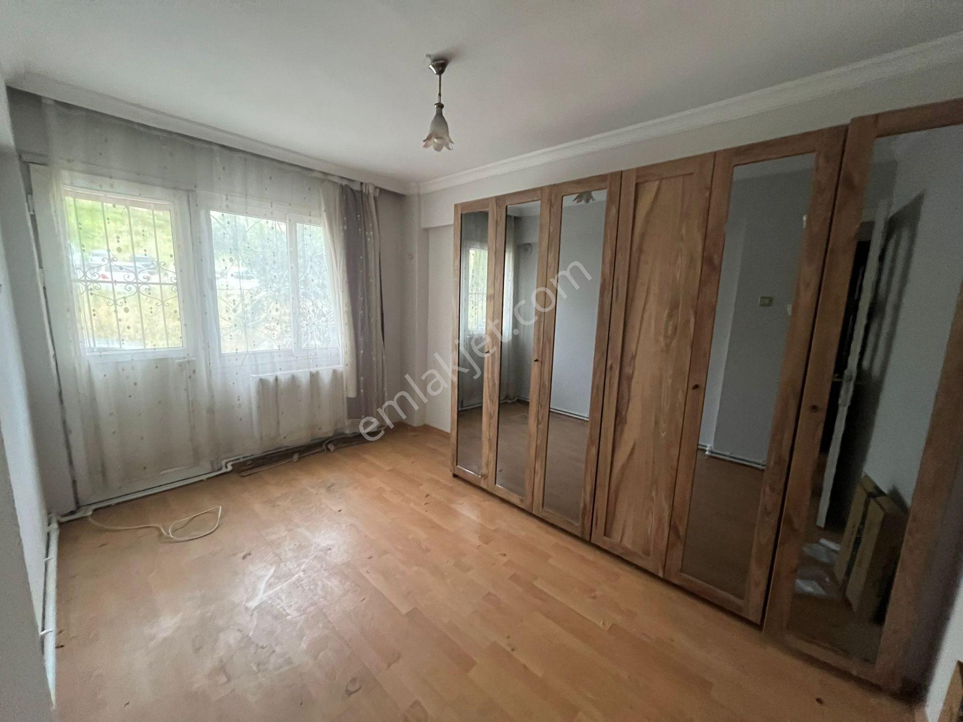 Konak Zafertepe Mah.de İzmirpark Avm Yürüme Mesafesinde 2+1 85m2 Dgazlı Ayrı Mutfak Kiralık Daire - Görsel 13