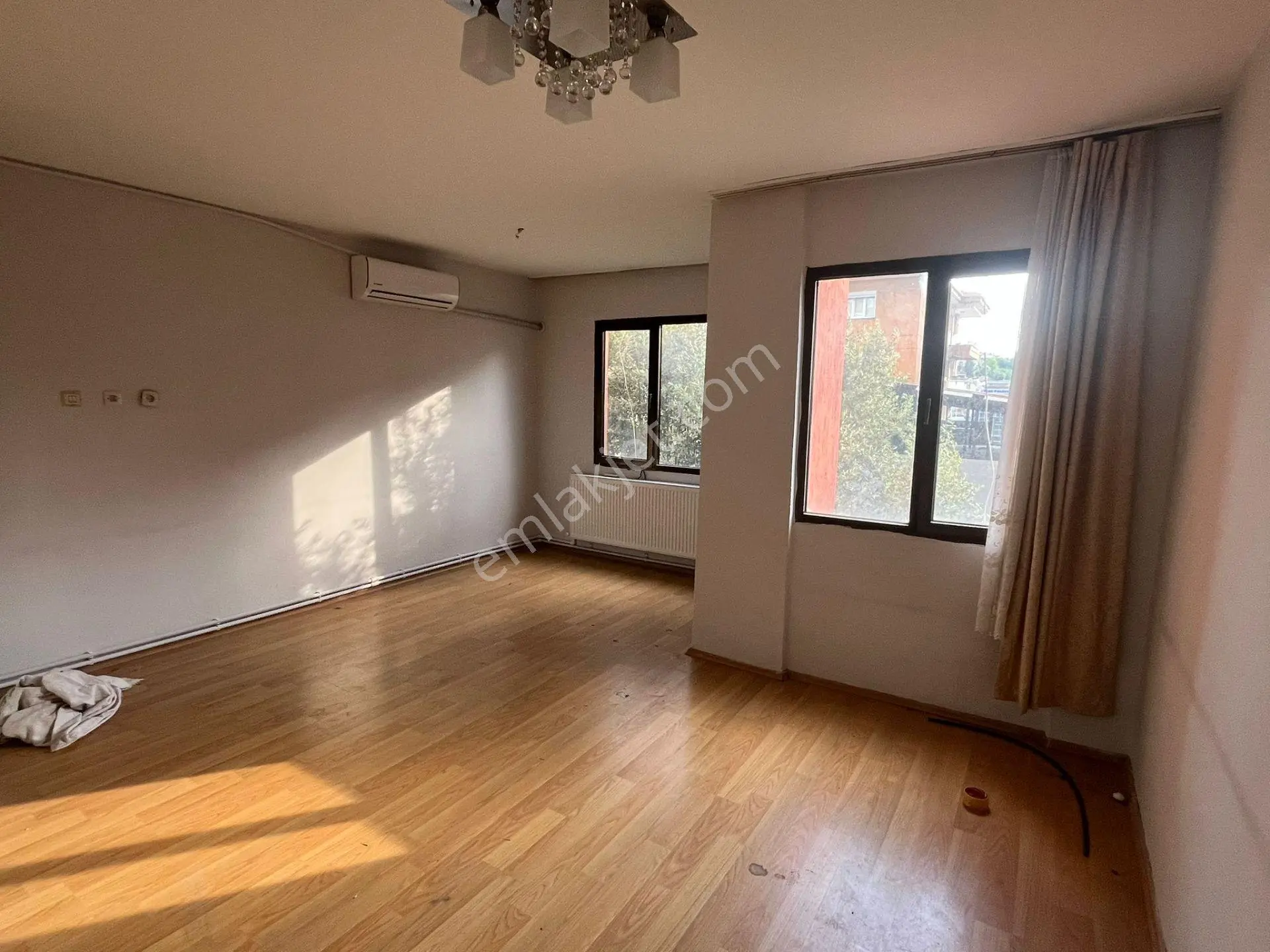 Konak Zafertepe Mah.de İzmirpark Avm Yürüme Mesafesinde 2+1 85m2 Dgazlı Ayrı Mutfak Kiralık Daire - Görsel 3