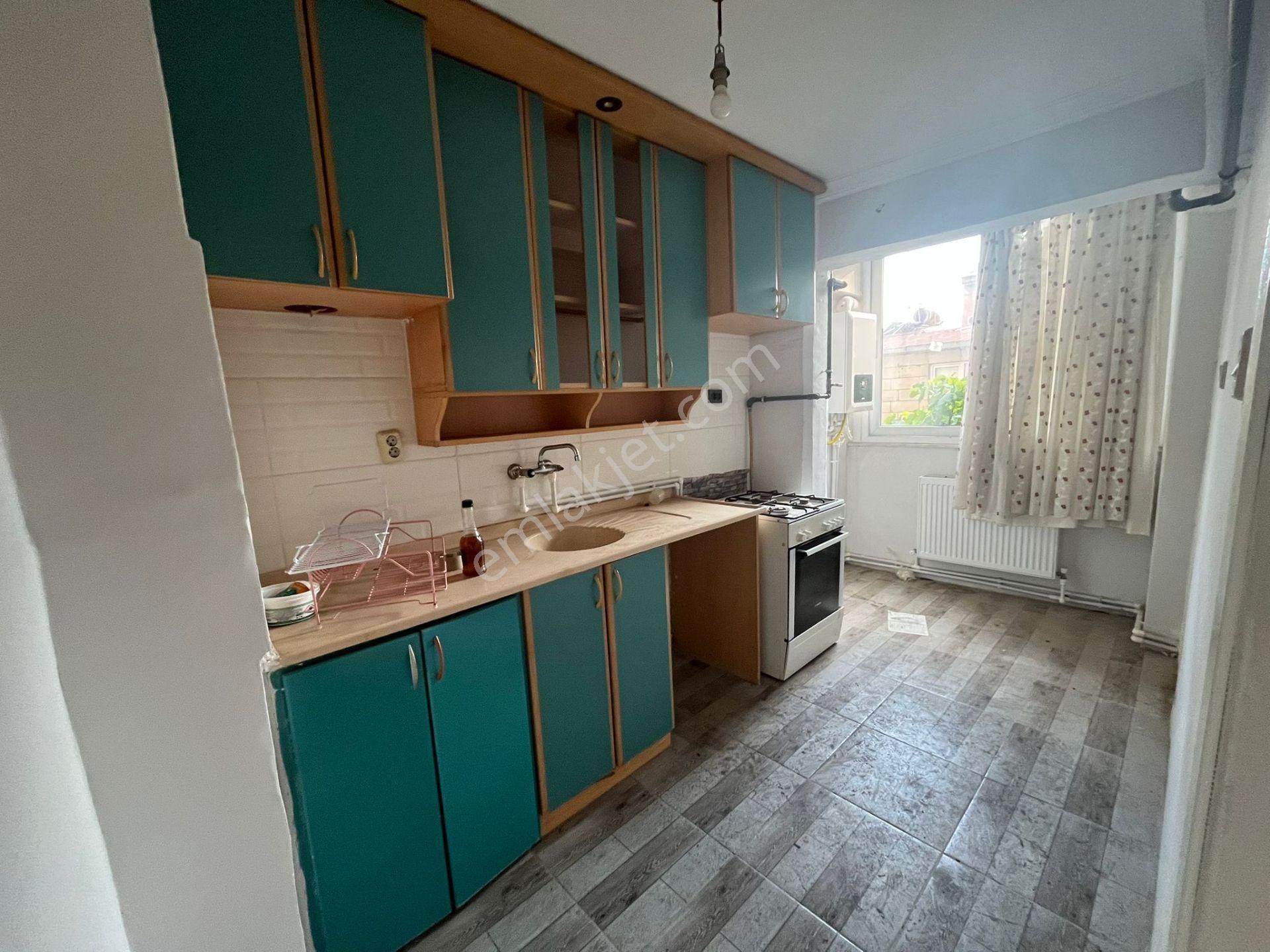 Konak Zafertepe Mah.de İzmirpark Avm Yürüme Mesafesinde 2+1 85m2 Dgazlı Ayrı Mutfak Kiralık Daire - Görsel 19