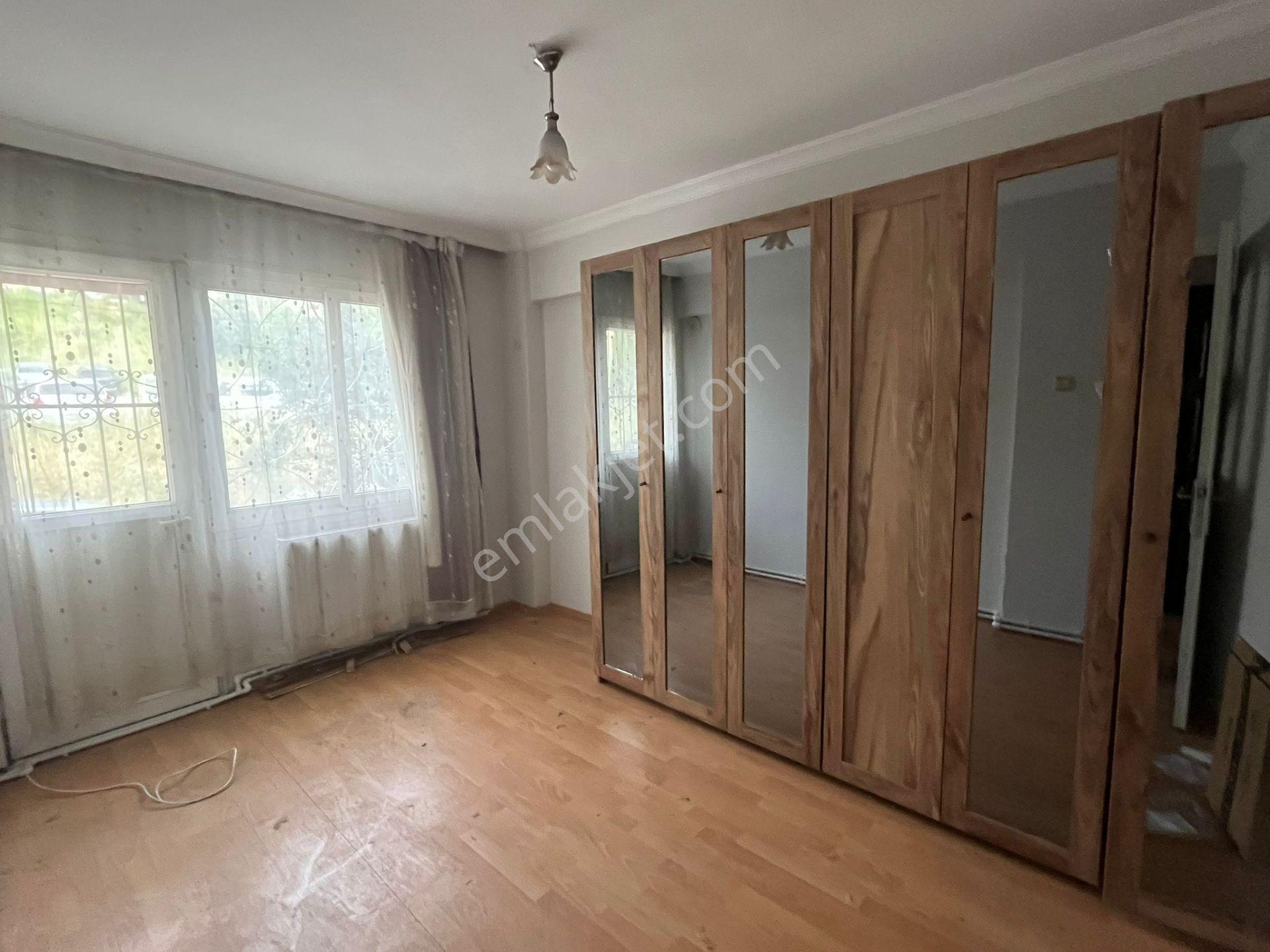 Konak Zafertepe Mah.de İzmirpark Avm Yürüme Mesafesinde 2+1 85m2 Dgazlı Ayrı Mutfak Kiralık Daire - Görsel 15