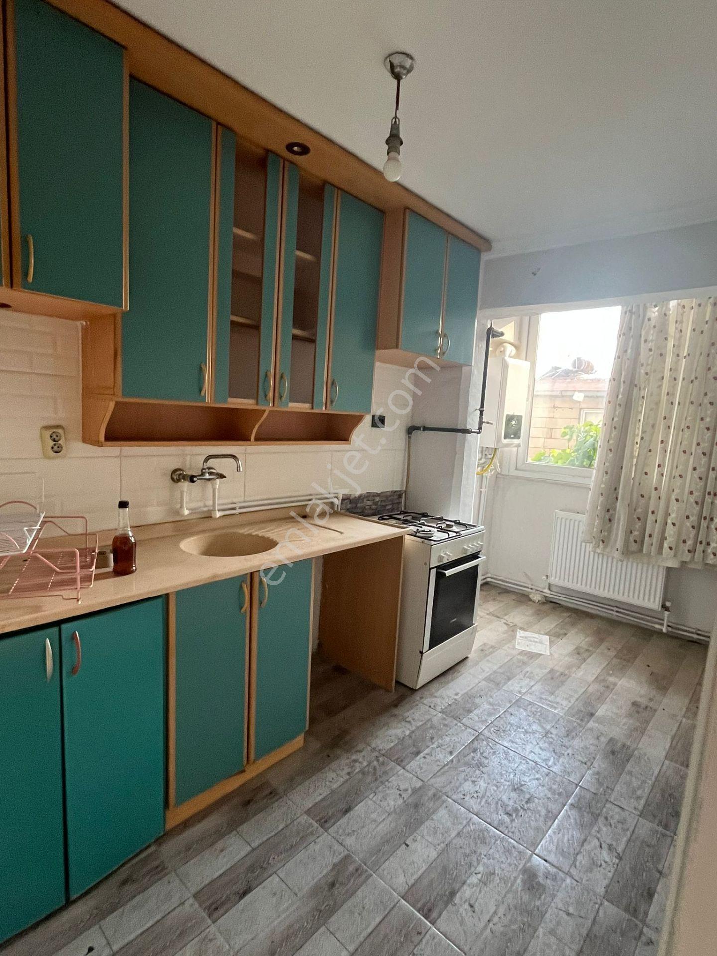 Konak Zafertepe Mah.de İzmirpark Avm Yürüme Mesafesinde 2+1 85m2 Dgazlı Ayrı Mutfak Kiralık Daire - Görsel 23