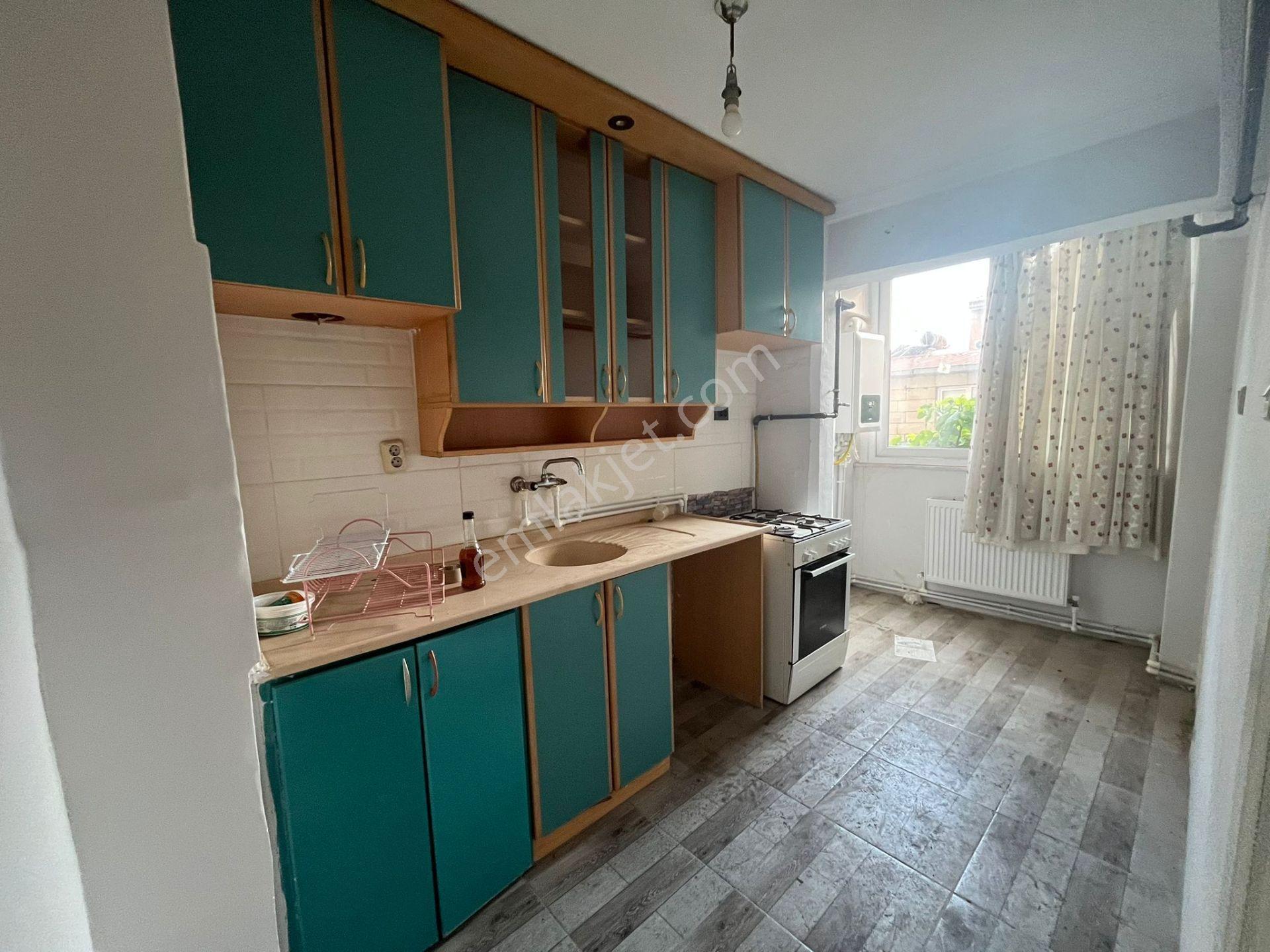 Konak Zafertepe Mah.de İzmirpark Avm Yürüme Mesafesinde 2+1 85m2 Dgazlı Ayrı Mutfak Kiralık Daire - Görsel 25