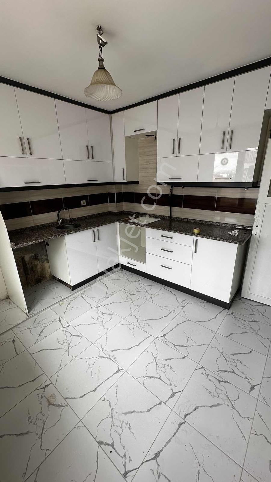 Şehzade'den Bağbaşı Kiralık 2+1 Cadde Üzeri - Görsel 3