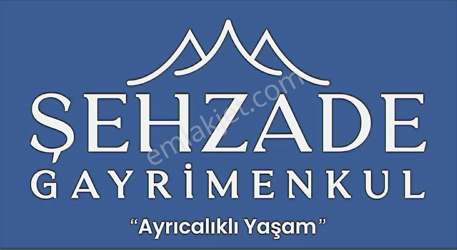 Şehzade'den Gölemezli De Satılık Turizm Tesis Alanı - Görsel 3
