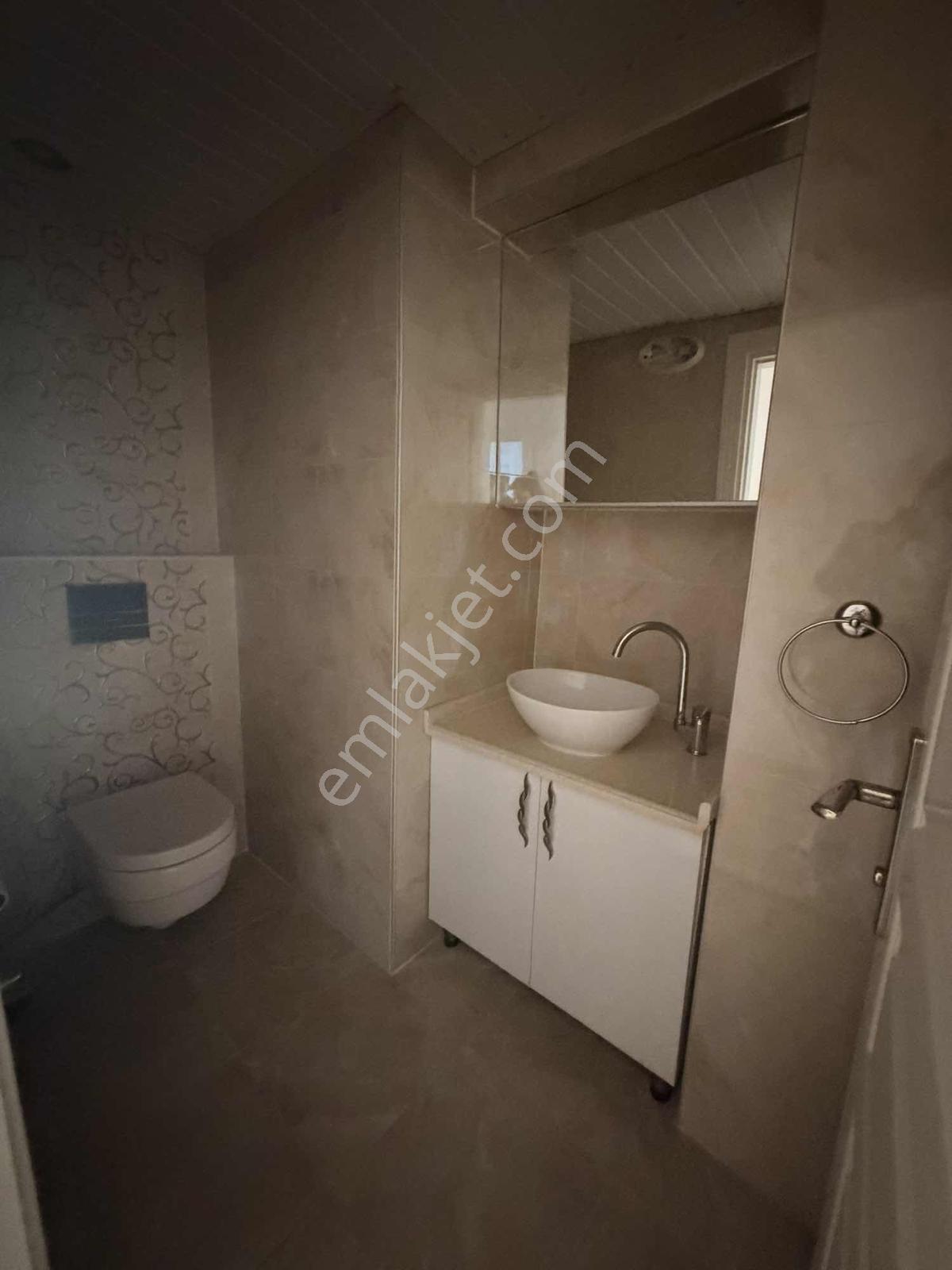 Limanda Ana Cadde Üzerinde 6+2 Doğalgazlı Kiralık - Görsel 4