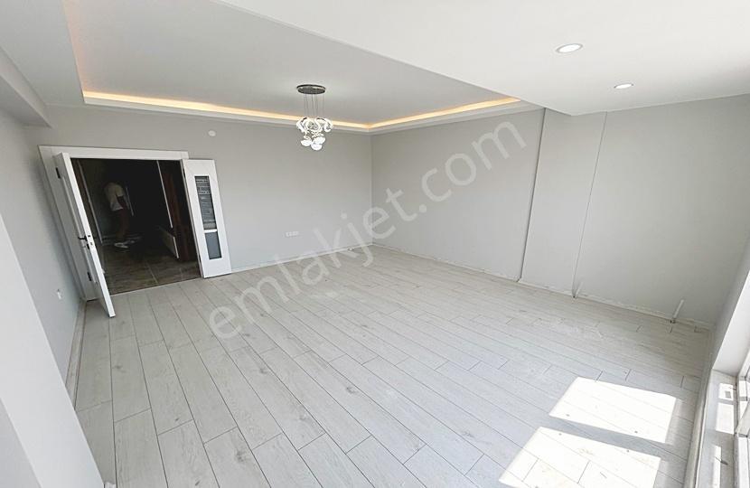 Yenikent Emlak'tan Kat Konumunda Satılık Lüx 130 M2 3+1 Daire - Görsel 6