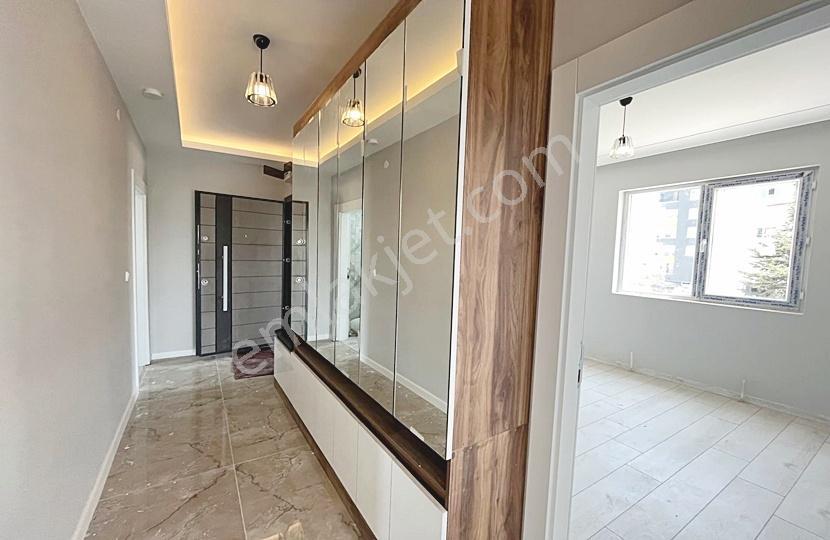 Yenikent Emlak'tan Kat Konumunda Satılık Lüx 130 M2 3+1 Daire - Görsel 31