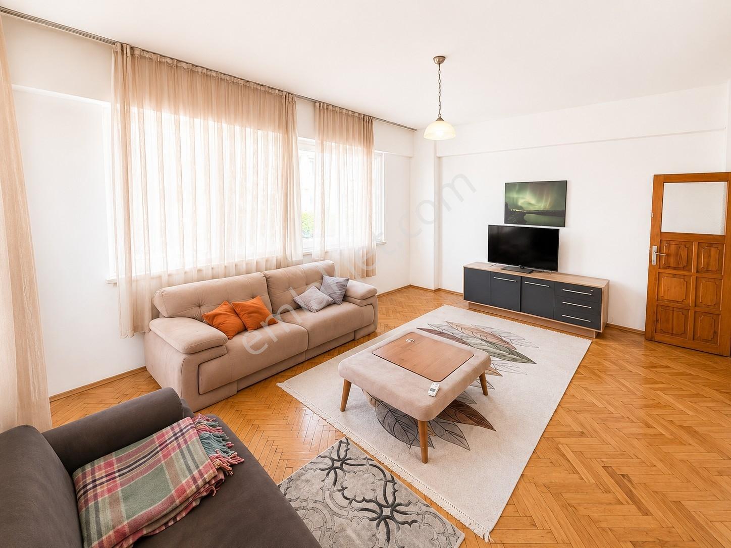 Alanya Hacet 3+1 170m2 Eşyalı Otoparklı Merkezde Denize 150metre - Görsel 3