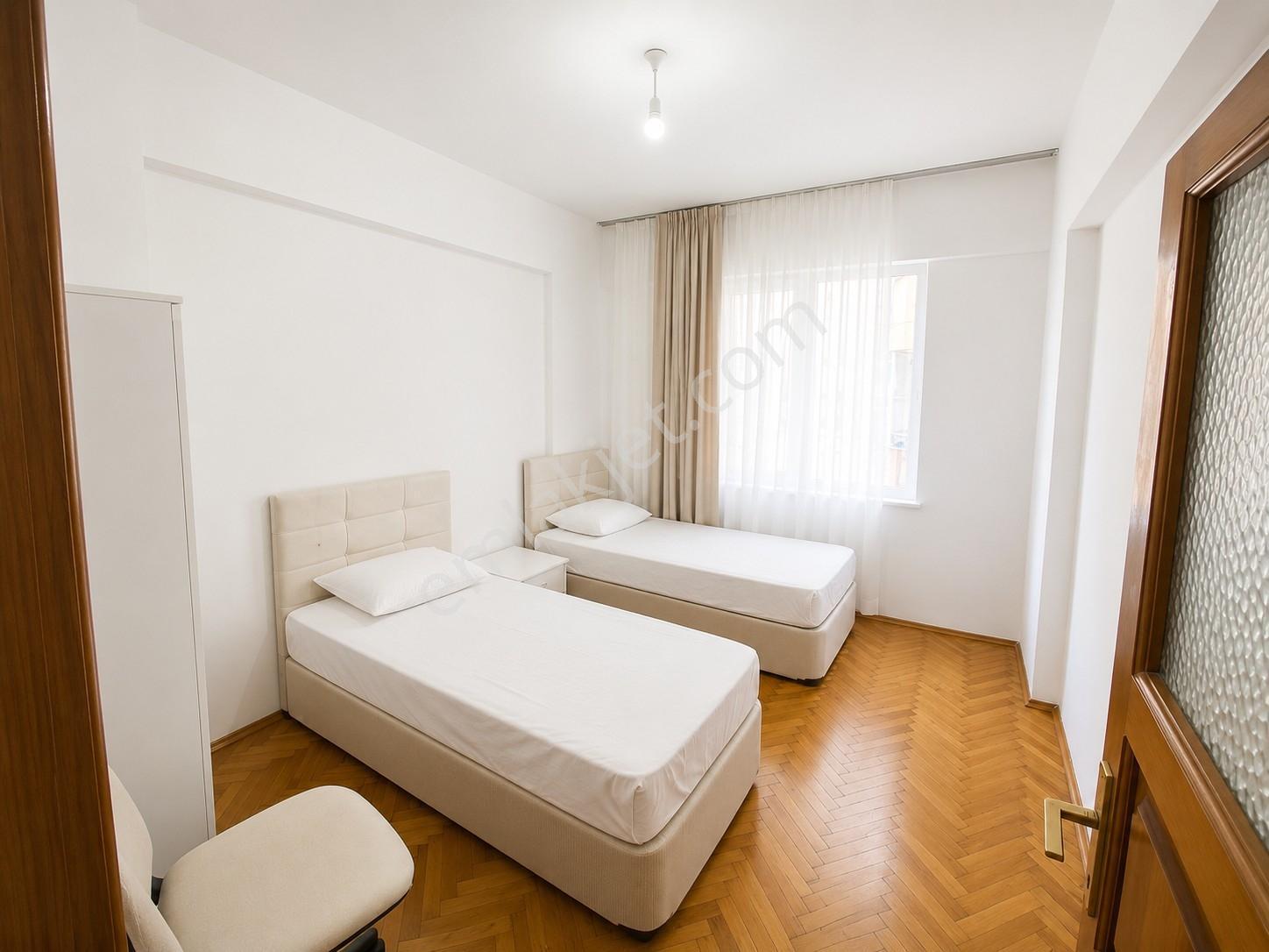 Alanya Hacet 3+1 170m2 Eşyalı Otoparklı Merkezde Denize 150metre - Görsel 18