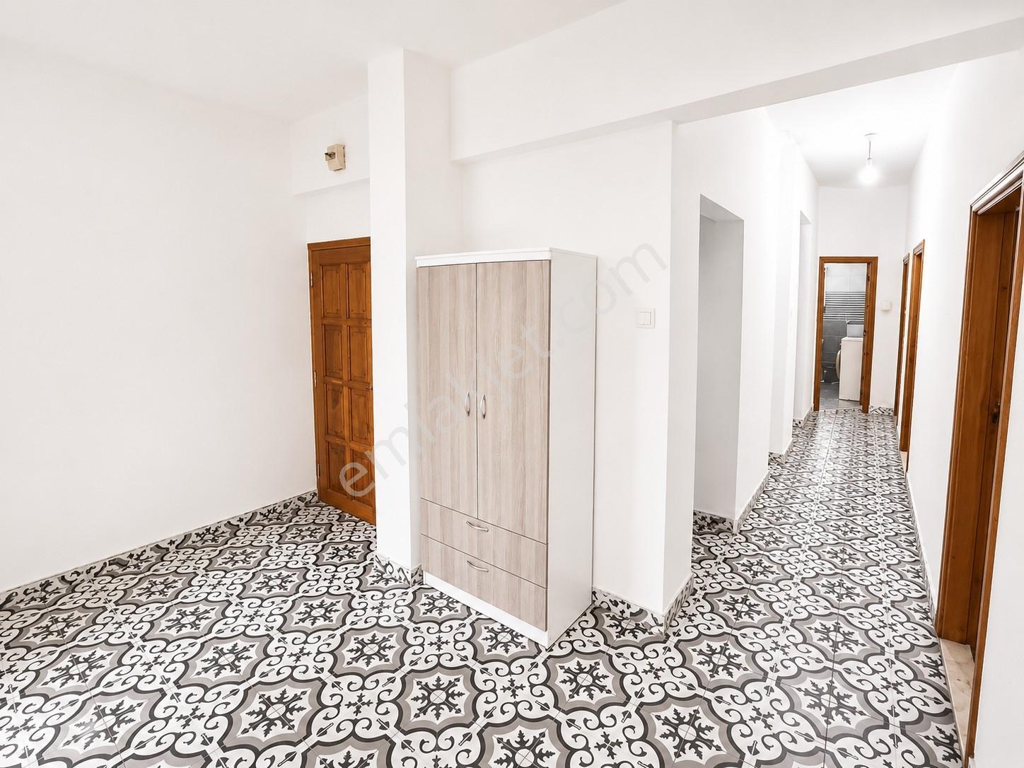 Alanya Hacet 3+1 170m2 Eşyalı Otoparklı Merkezde Denize 150metre - Görsel 26