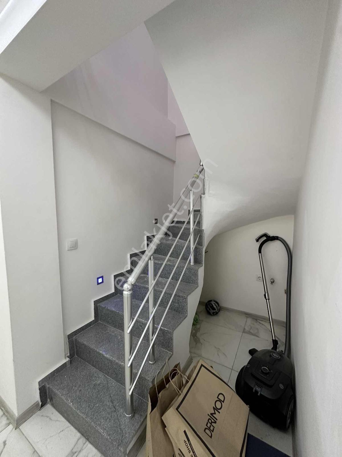 1200 Evler'de Bölgede En Geniş Sınırsız Kredili 5+2 300 M2 Daire - Görsel 23