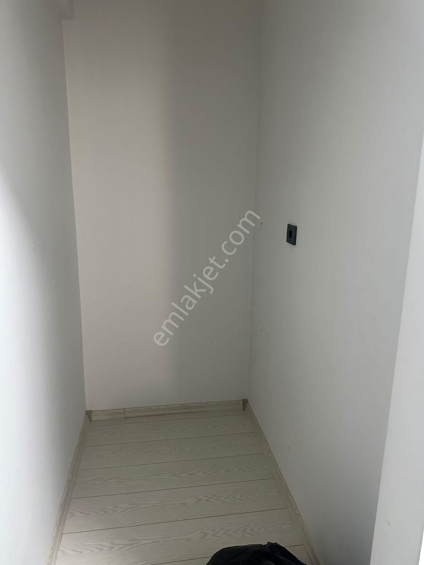 Adalet Gold Group Emlak'tan Danışment Konutlarında Uygun Fiyata Kiralık Eşyalı 1+1 Daire - Görsel 3