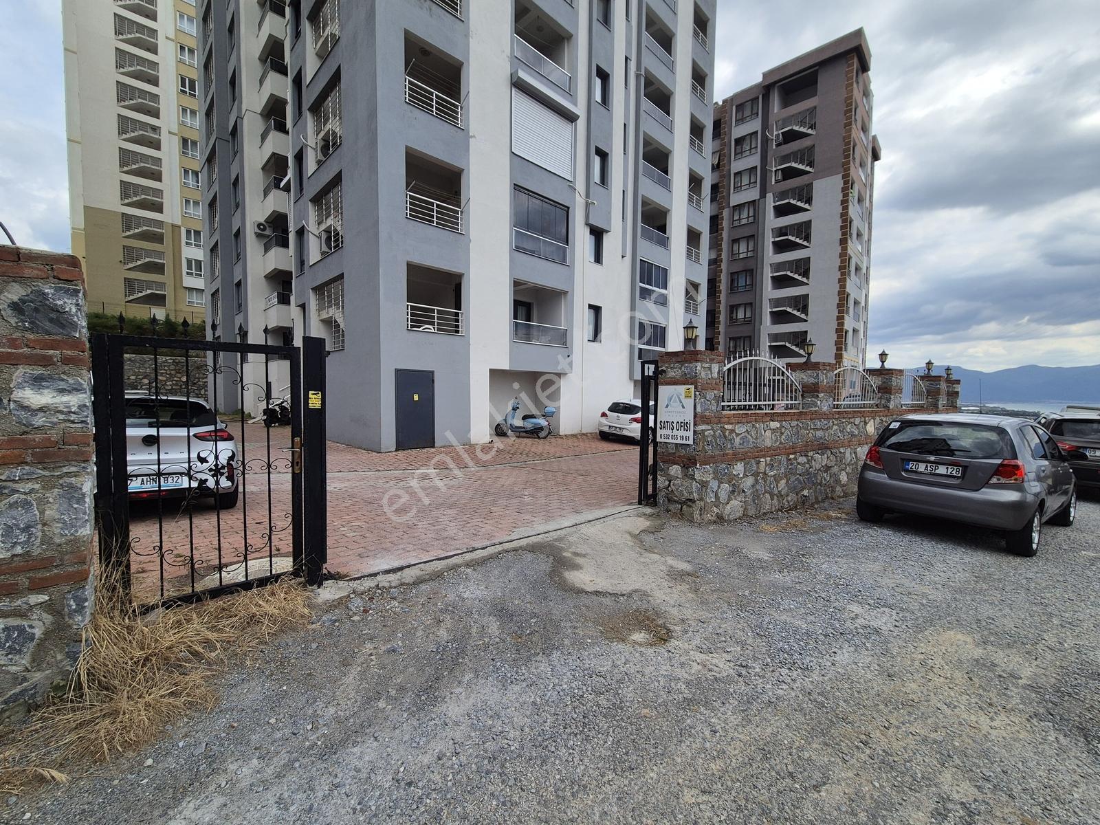 Kuşadası Avm Bölgesi 2+1 Hiç Oturulmamış Sıfır Kiralık Daire - Görsel 21