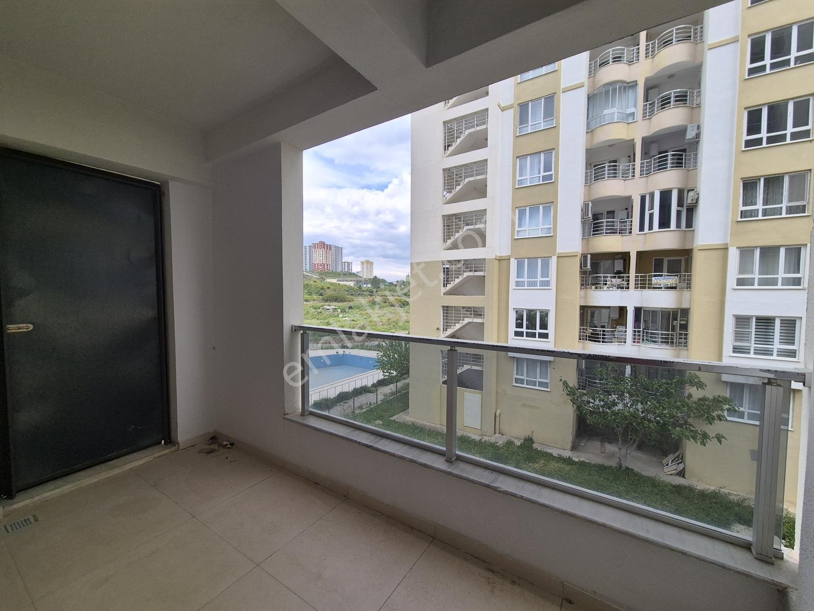 Kuşadası Avm Bölgesi 2+1 Hiç Oturulmamış Sıfır Kiralık Daire - Görsel 8