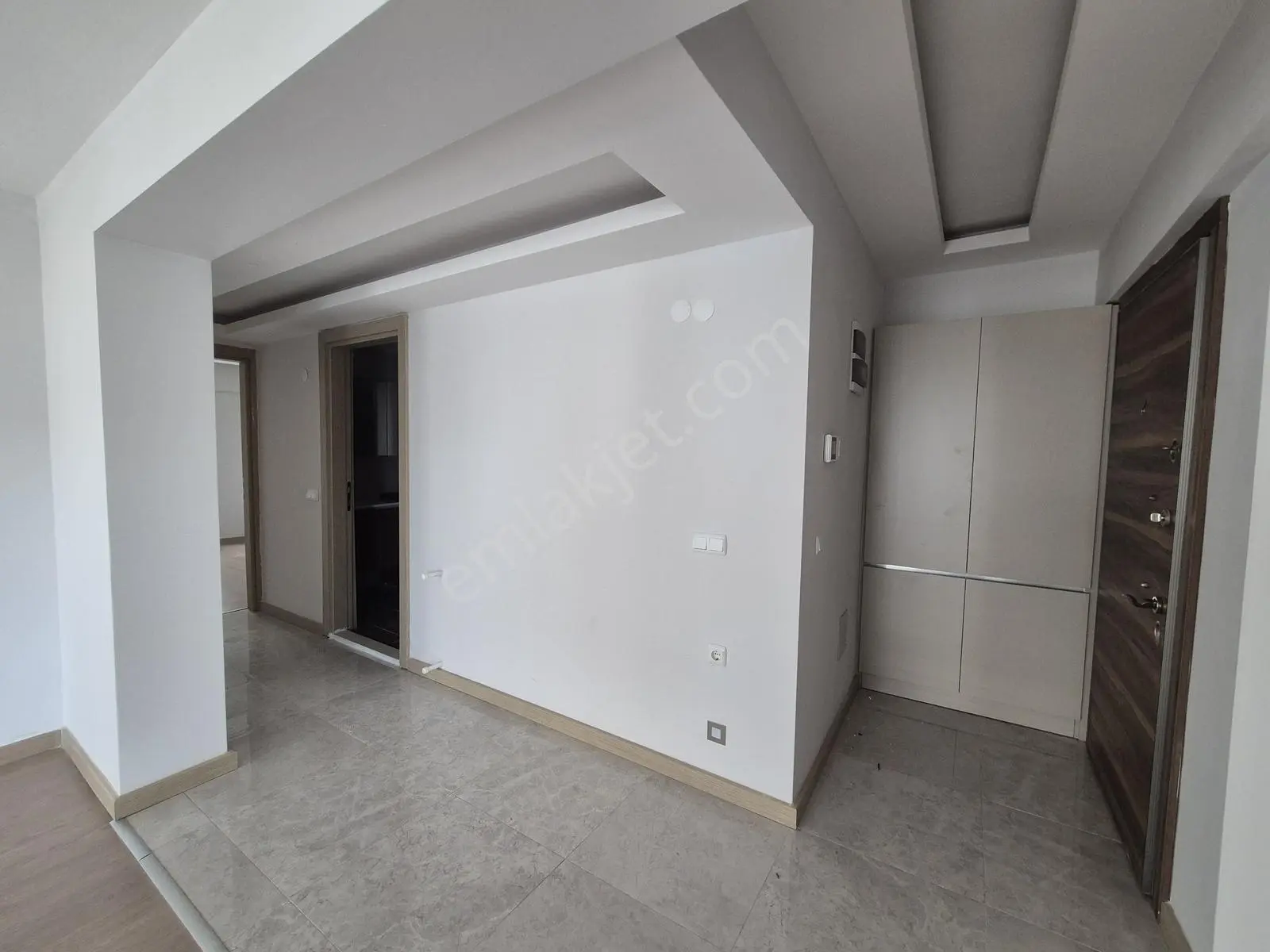 Kuşadası Avm Bölgesi 2+1 Hiç Oturulmamış Sıfır Kiralık Daire - Görsel 4
