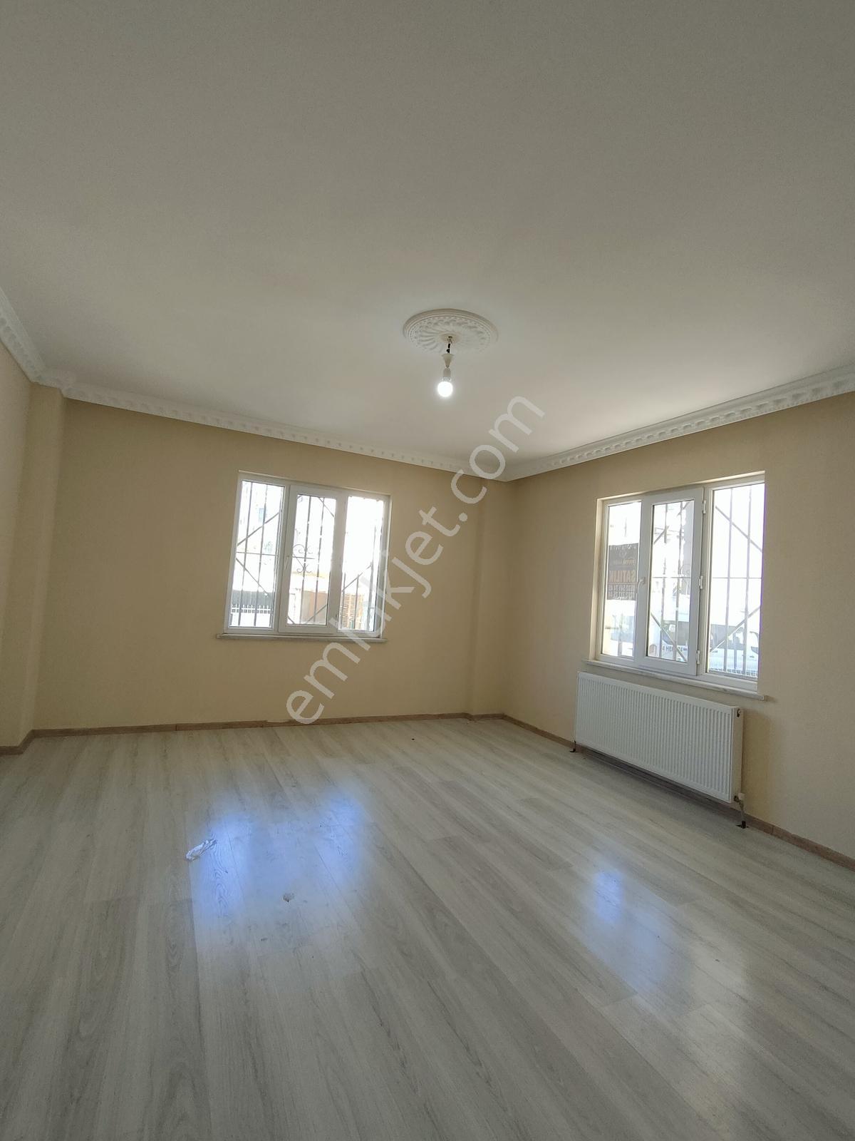 Tekirdağ Kapaklı Merkezde 2+1 90 M2 Yüksek Giriş Ön Cephe
