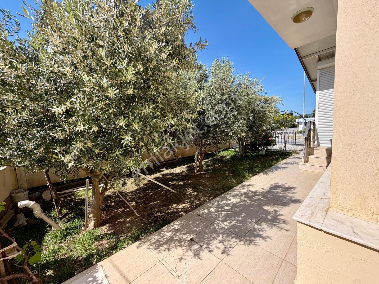 Kuşadası Davutlar Merkezinde İster Yazlık İster Kışlık Villa! - Görsel 11
