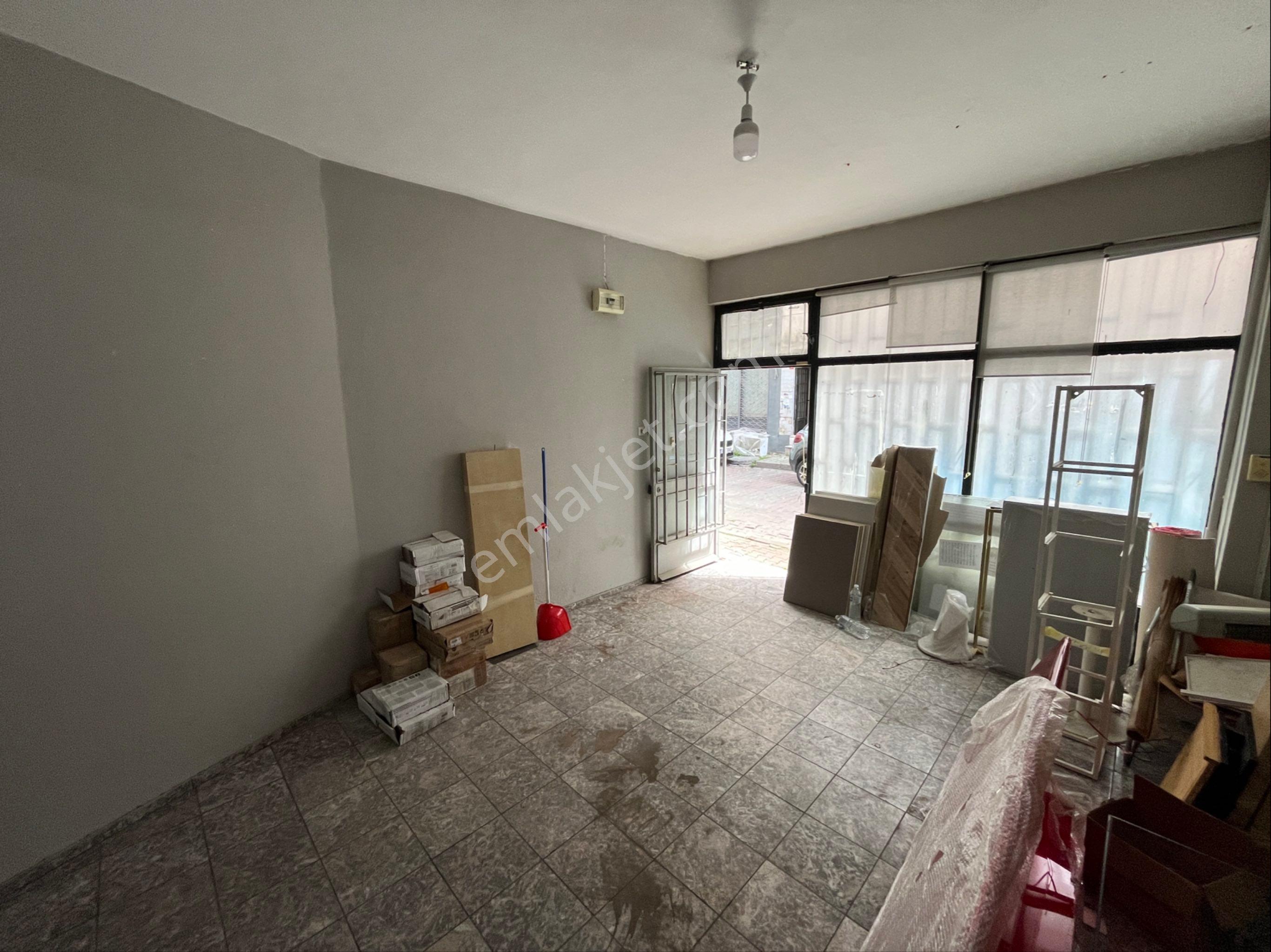 Emniyetevler'de Düz Giriş, 2 Katlı, 105m2, Depo,dükkan Artum'dan