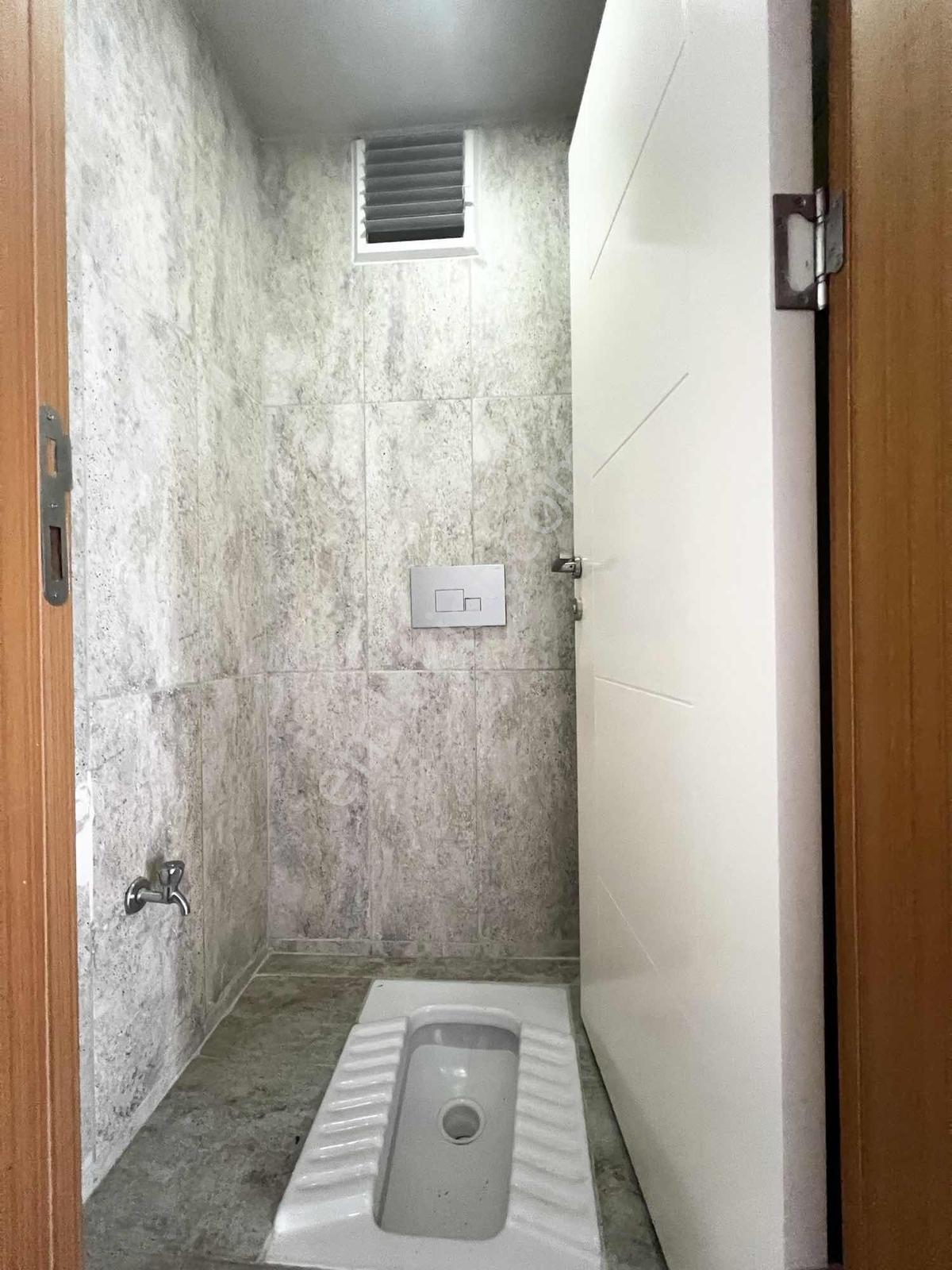 Yoldaş İnş Kiralık 2+1 120 M2 12.kat Sitede Ebevyn Banyolu Daire - Görsel 7