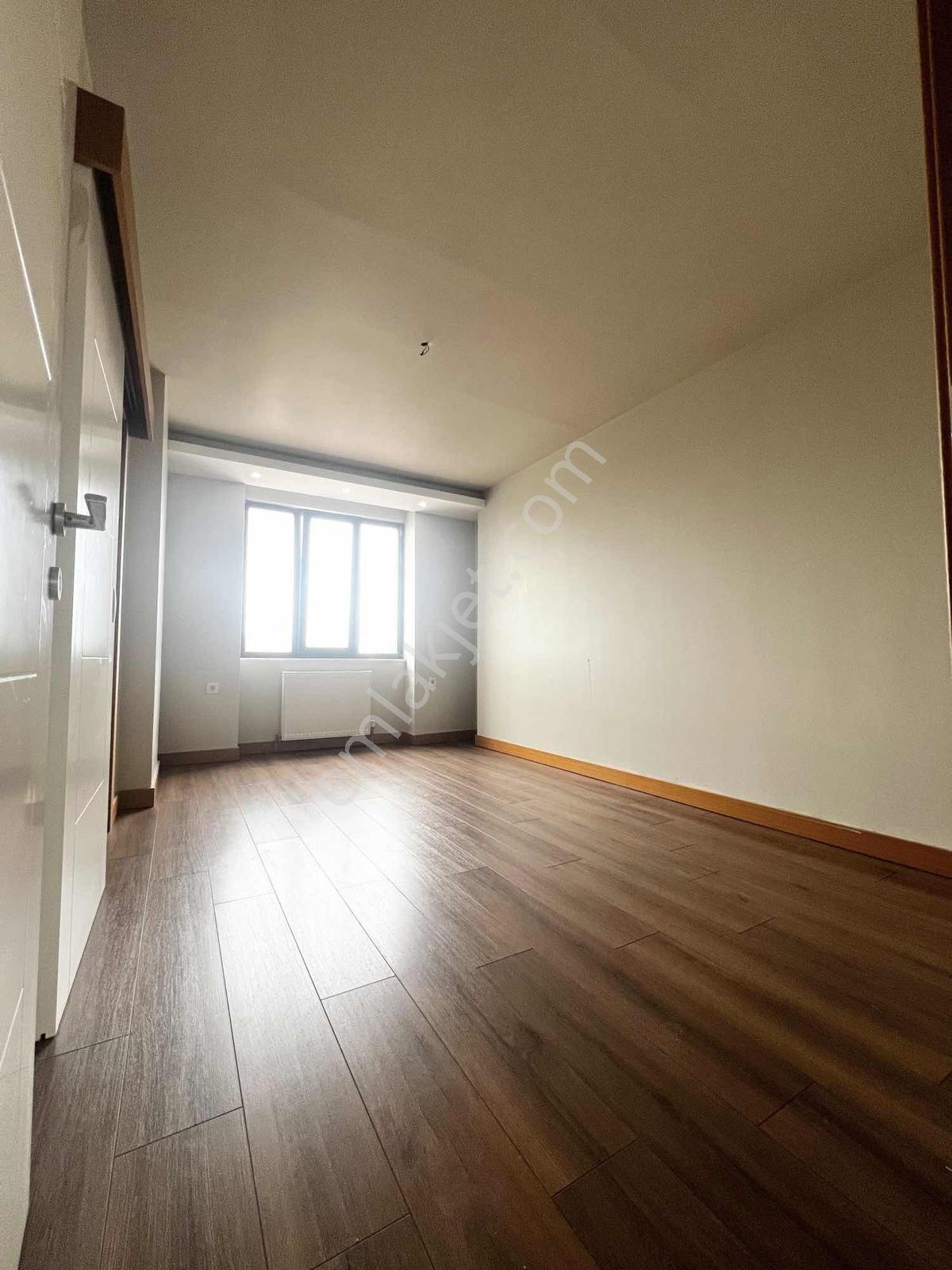 Yoldaş İnş Kiralık 2+1 120 M2 12.kat Sitede Ebevyn Banyolu Daire - Görsel 2