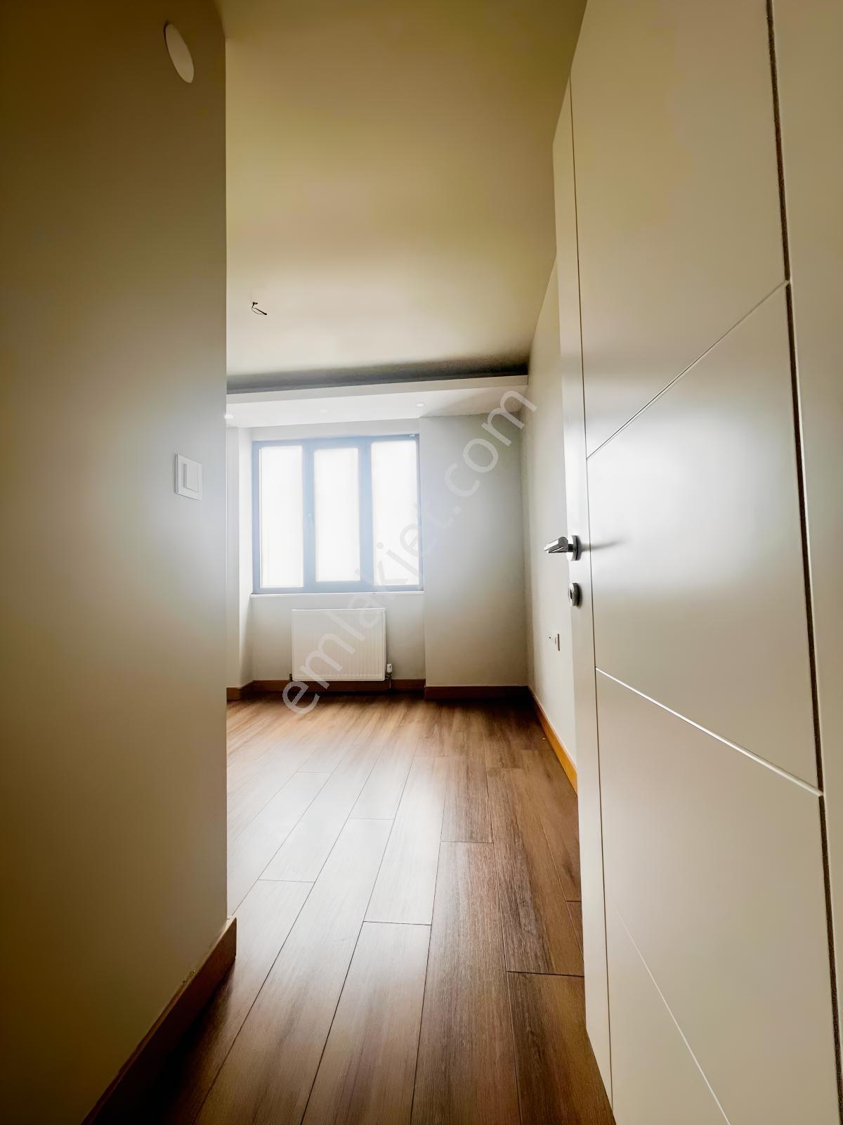 Yoldaş İnş Kiralık 2+1 120 M2 12.kat Sitede Ebevyn Banyolu Daire - Görsel 14