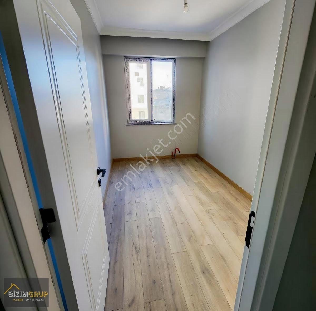 Ahmet Yesevi Metro Yanı Site İçi Satılık 2+1 Daıre - Görsel 3