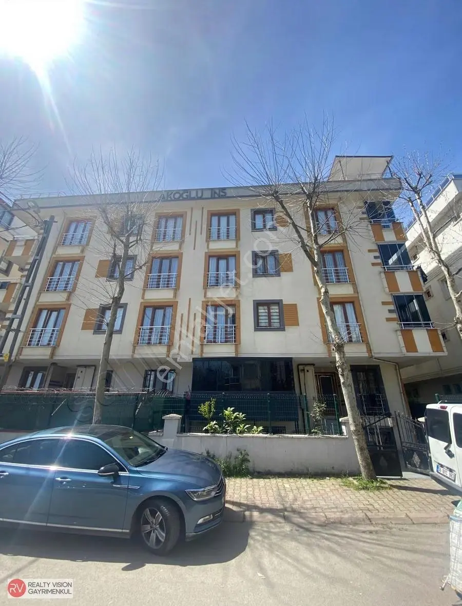 Sancaktepe'de Kaçırılmayacak Fırsat: Geniş Ve Ferah : 2+1