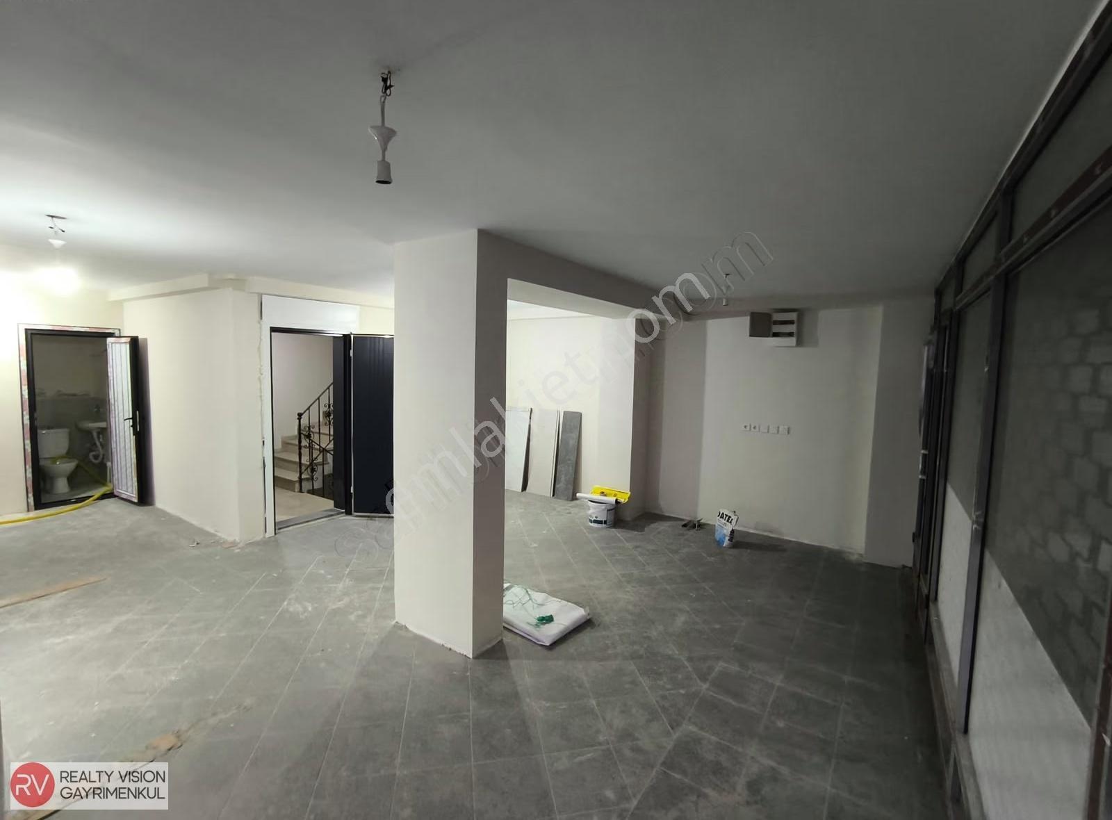 Ataşehir İçerenköy'de Kiralık 75m² Dükkan: 7/24 Çalışmaya Uygun! - Görsel 2