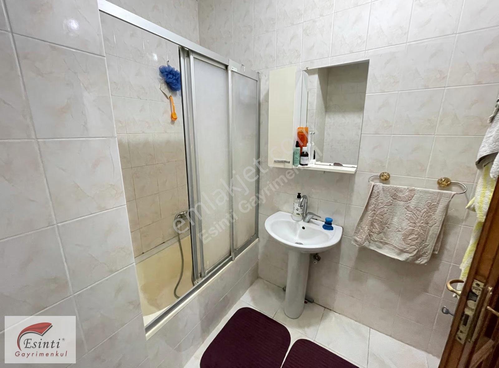Ataşehir İnönü'de Metroya İlkokula Ve Avm'lere Yakın Konumda 3+1 - Görsel 25