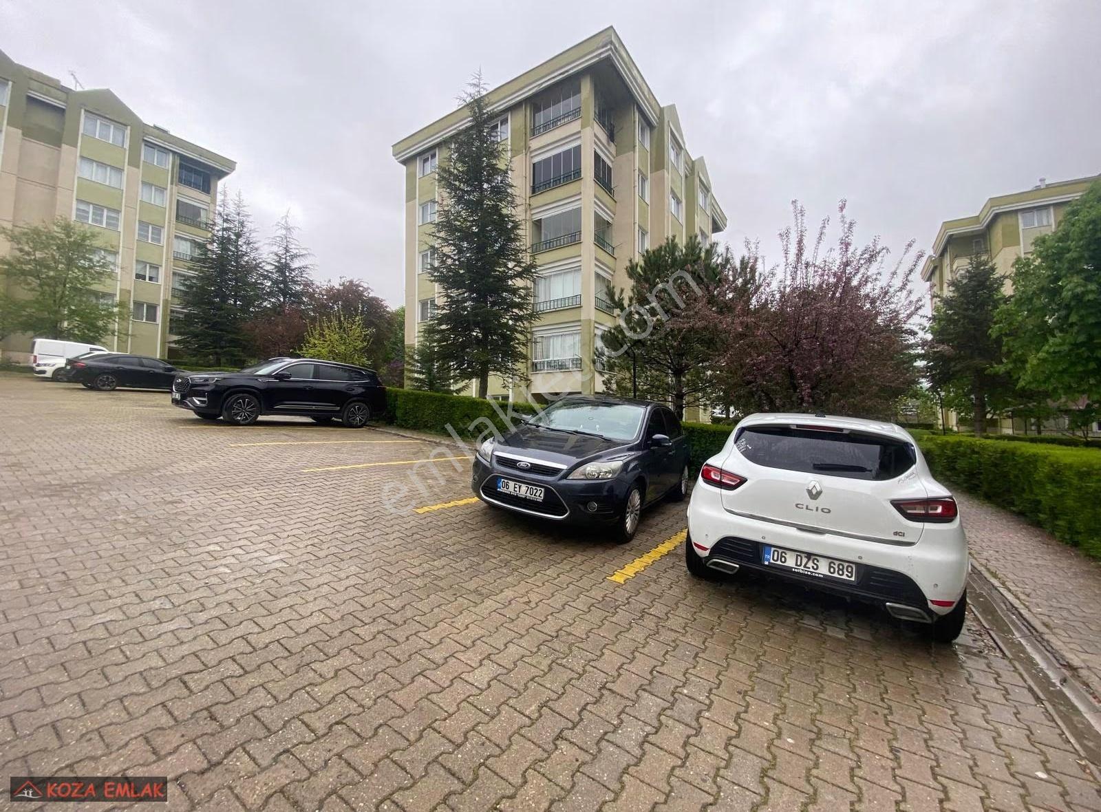 Koza Emlaktan Ayyıldız Mh. Site İçinde Katta Asansörlü 3+1 Daire - Görsel 35