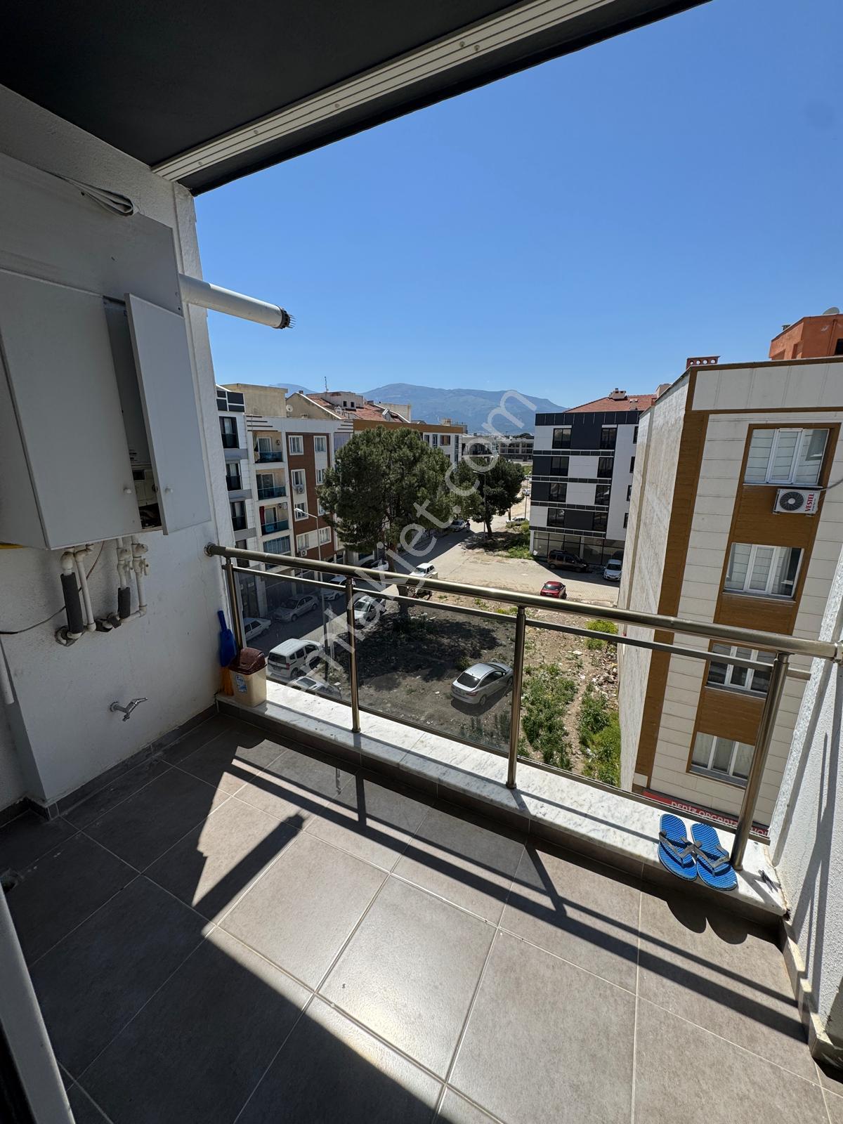 Zeki Emlak'tan Manisa Muradiye'de 1+1 Eşyalı Kiralık Daire - Görsel 7