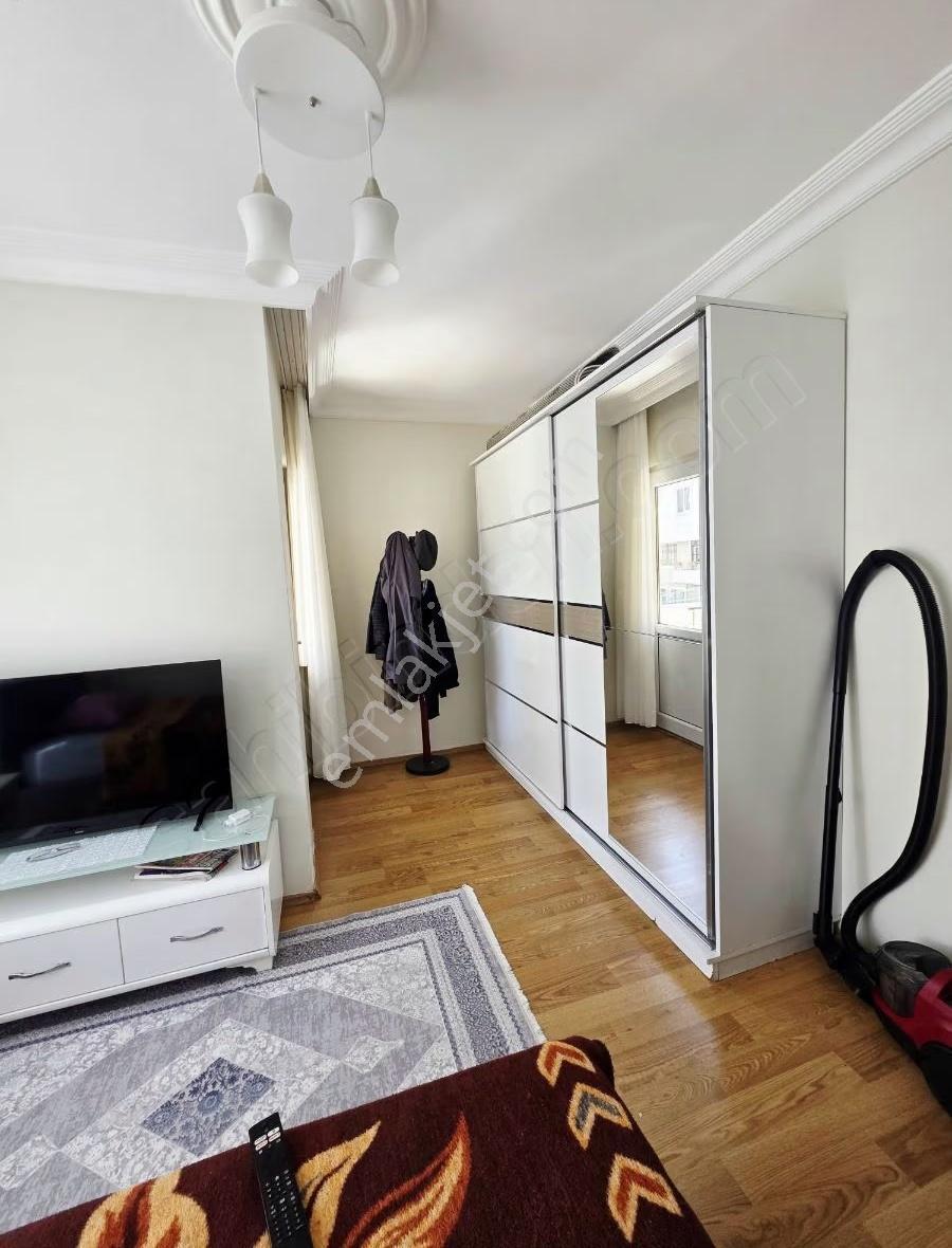 Köşe Konumda 3+1 Daire Bol Işıklı 2 Balkon Merkezi Konumda - Görsel 3