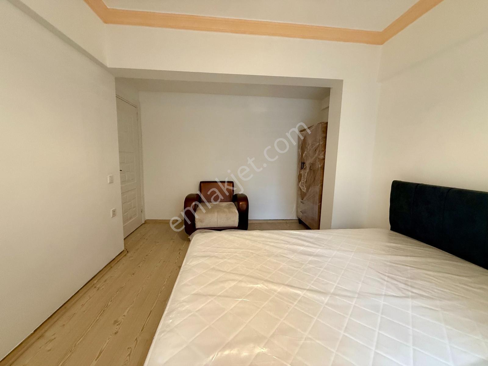 Yeşilyurtta Eşyalı Kiralık 2+1 Yüksek Giriş Geniş Daire - Görsel 28