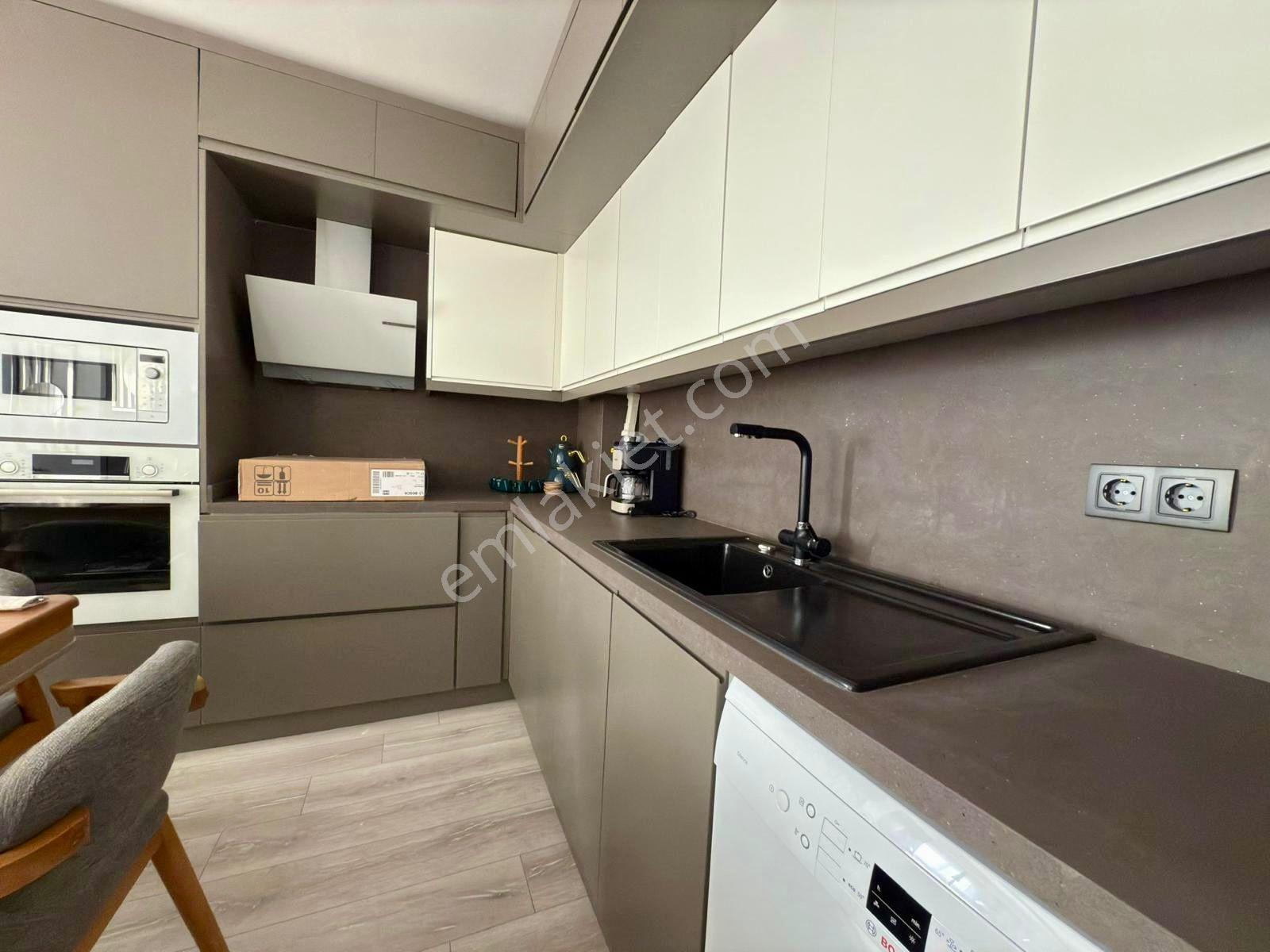 Lüks Site İçerisinde Eşyalı 3+1 Kiralık Daire - Görsel 2