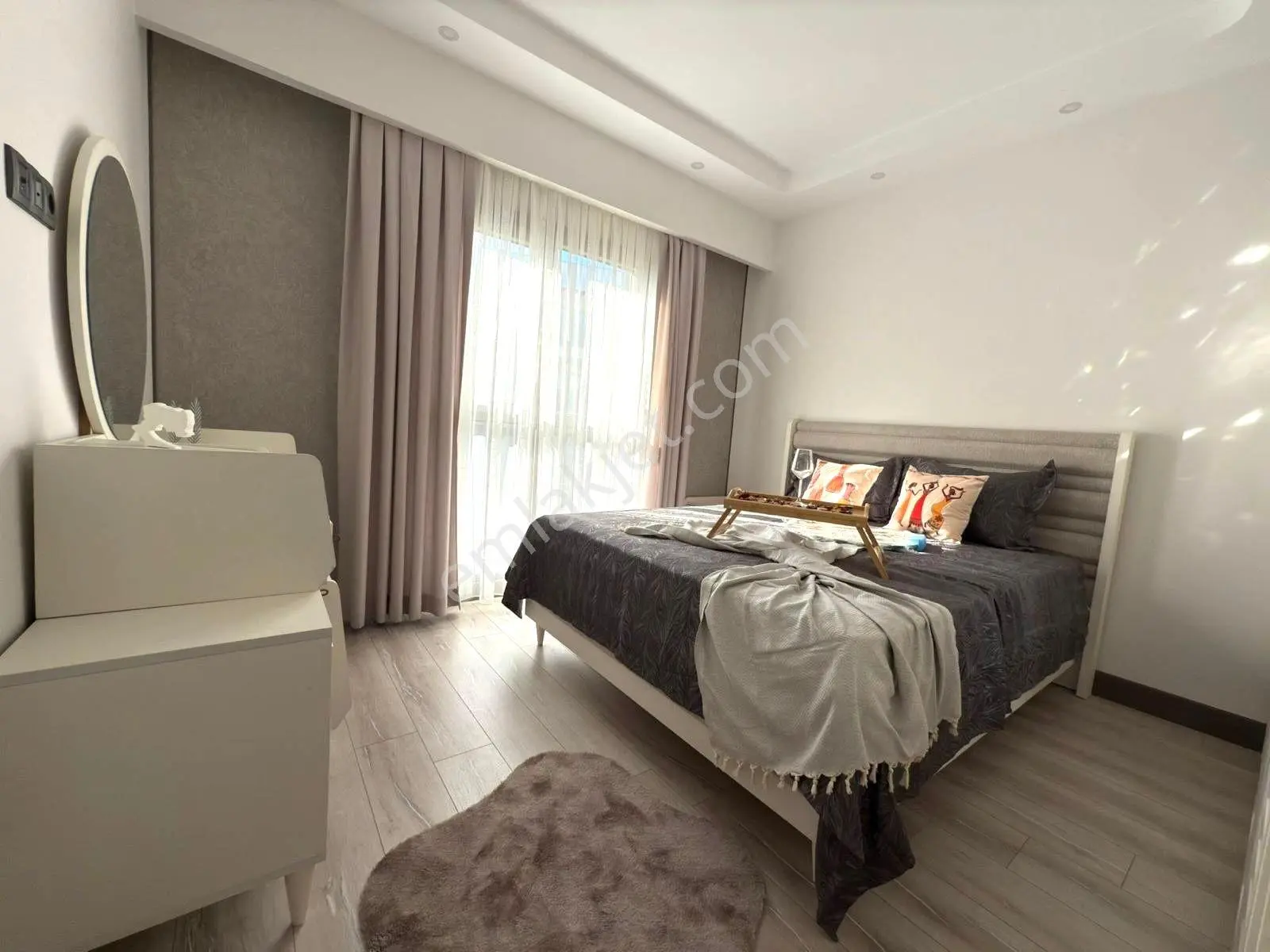 Lüks Site İçerisinde Eşyalı 3+1 Kiralık Daire - Görsel 8