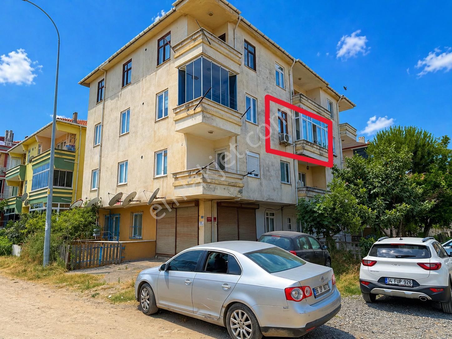 Karasu'da Denize 50 Metre Yazlık 1+1 Fırsat Daire