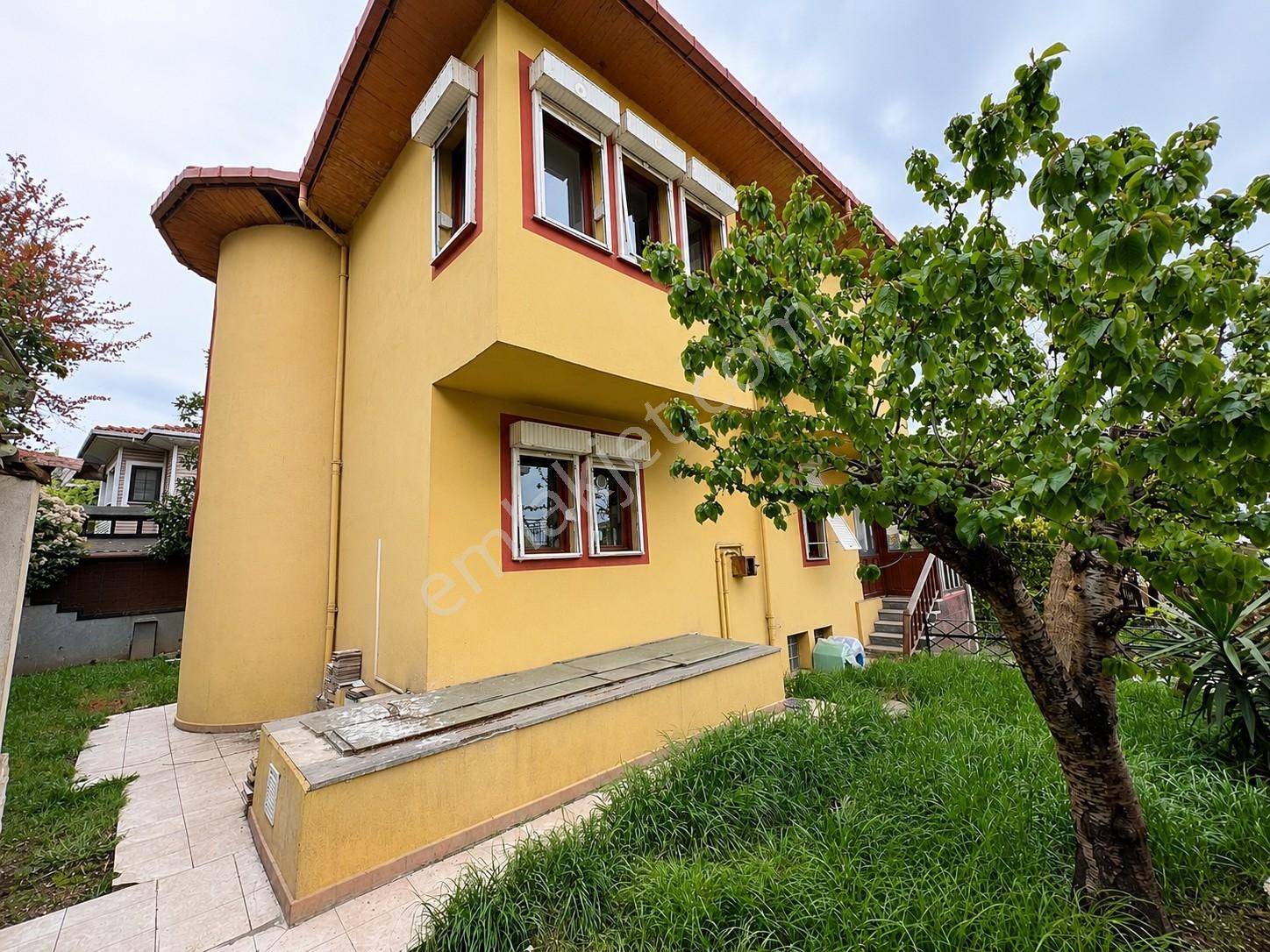 Üsküdar Çengelköy Ata-2 Sitesinde 300 M2 Tripleks Tekli Villa - Görsel 4